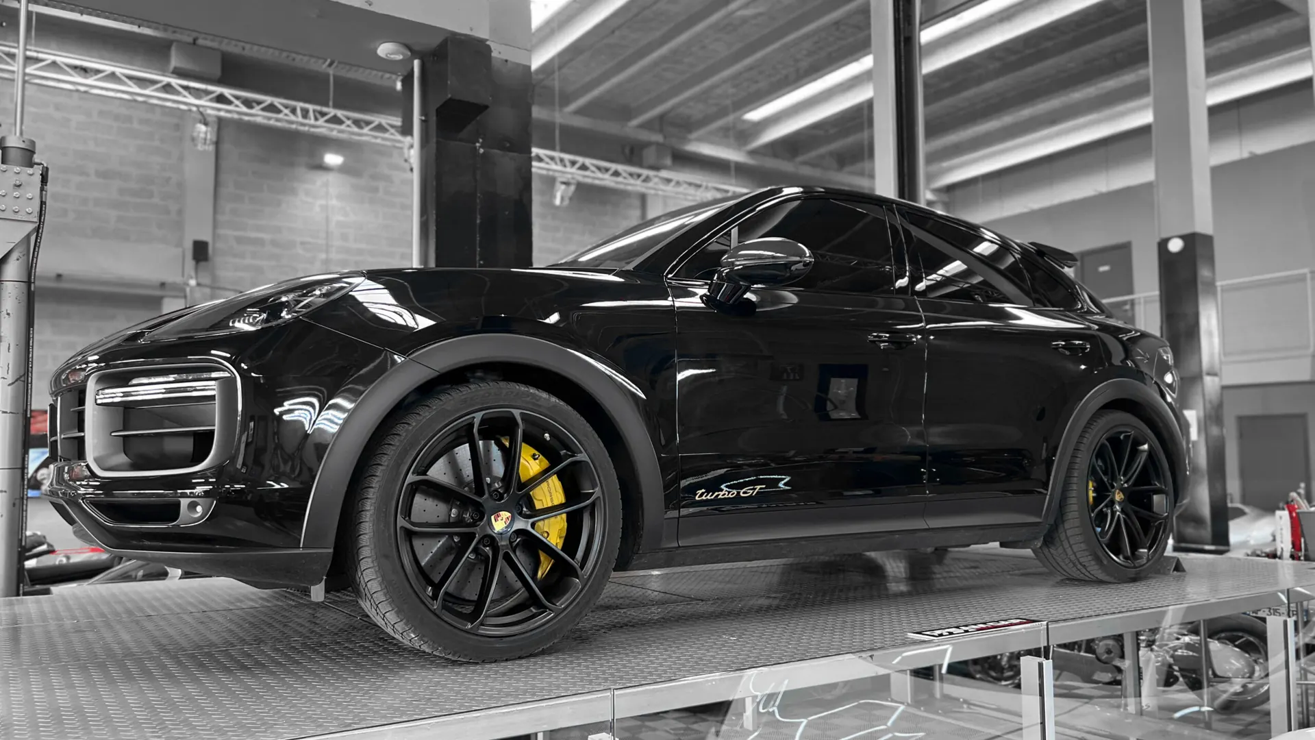 Porsche CAYENNE — photo 10