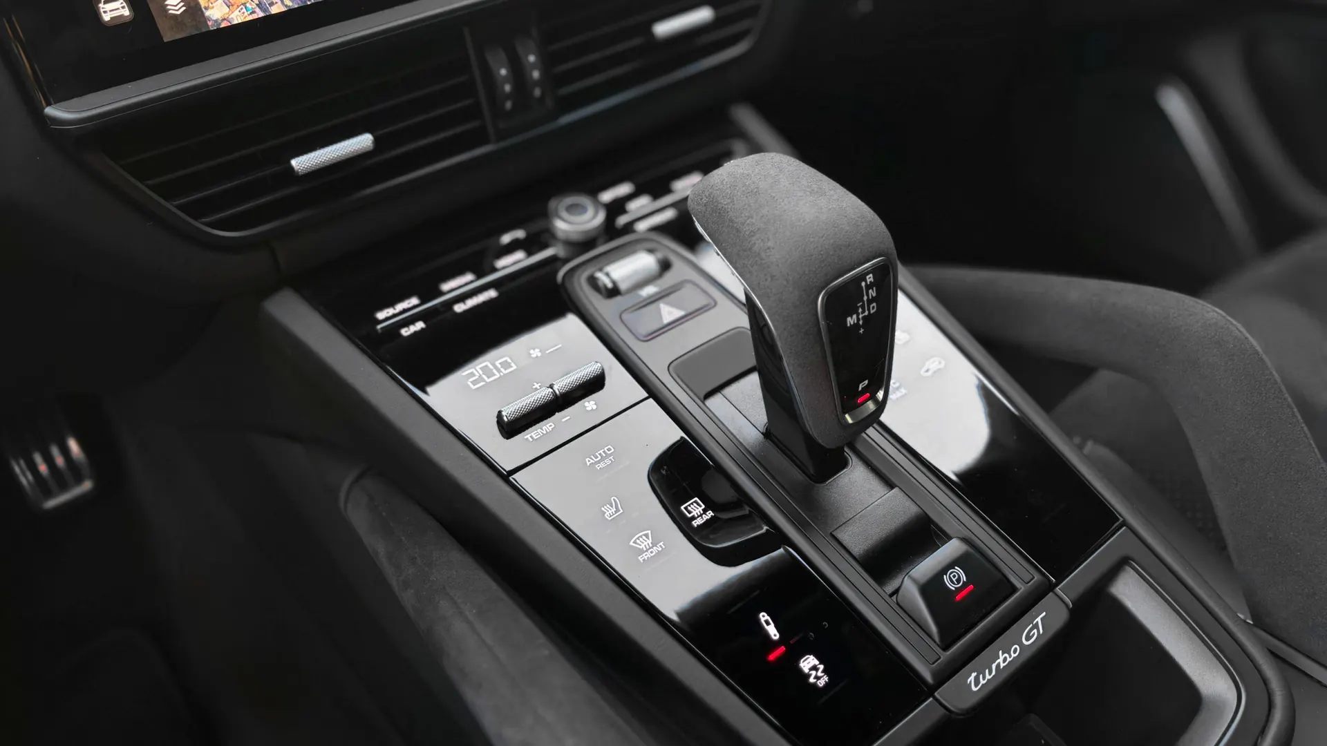 Porsche CAYENNE — photo 32