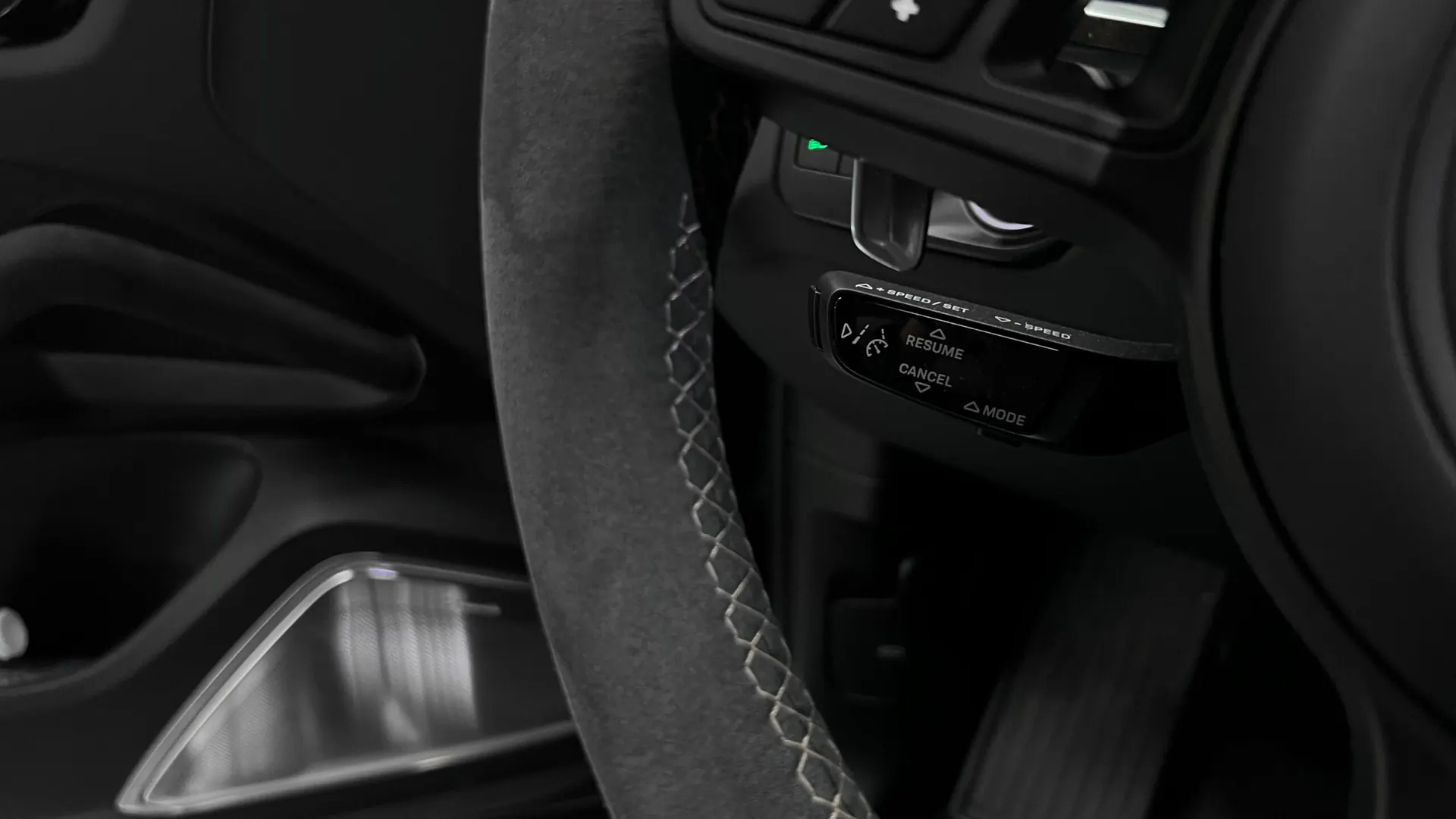 Porsche CAYENNE — photo 16