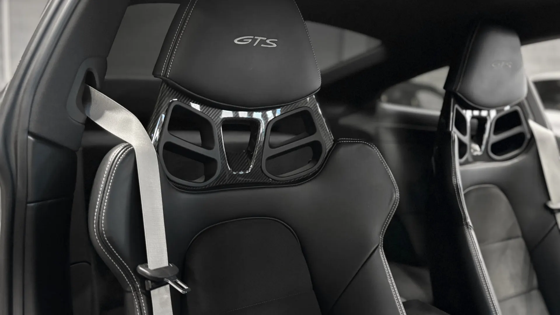 Porsche 992 — photo 44