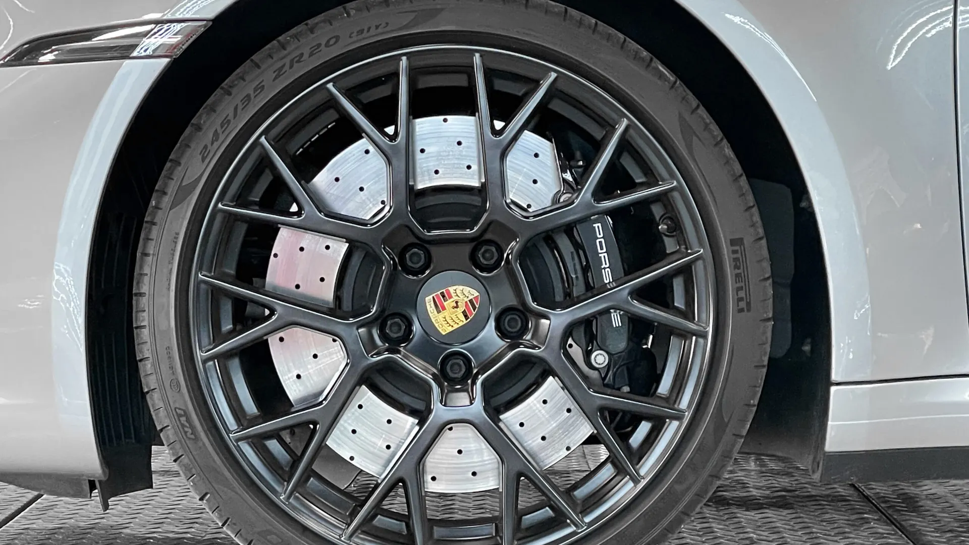 Porsche 992 — photo 30
