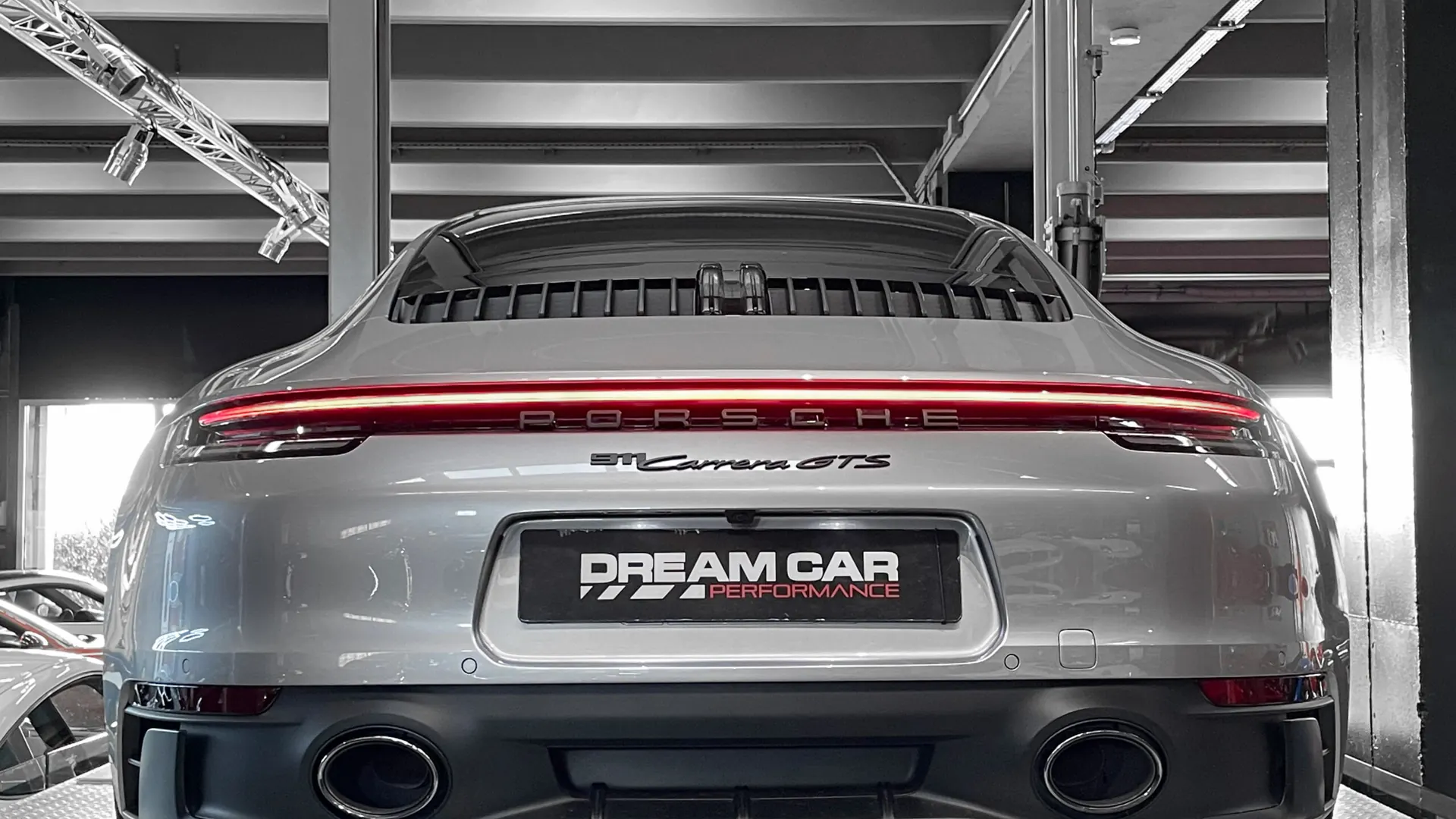 Porsche 992 — photo 8