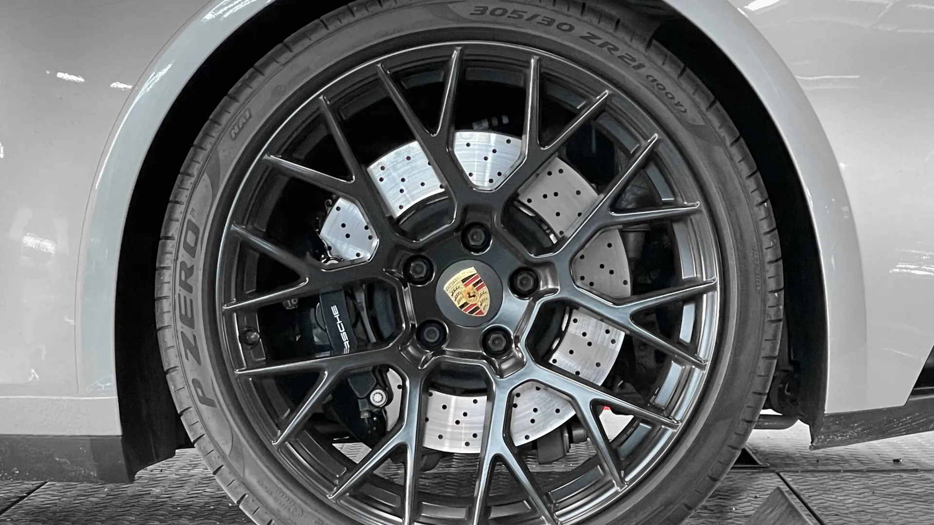 Porsche 992 — photo 29