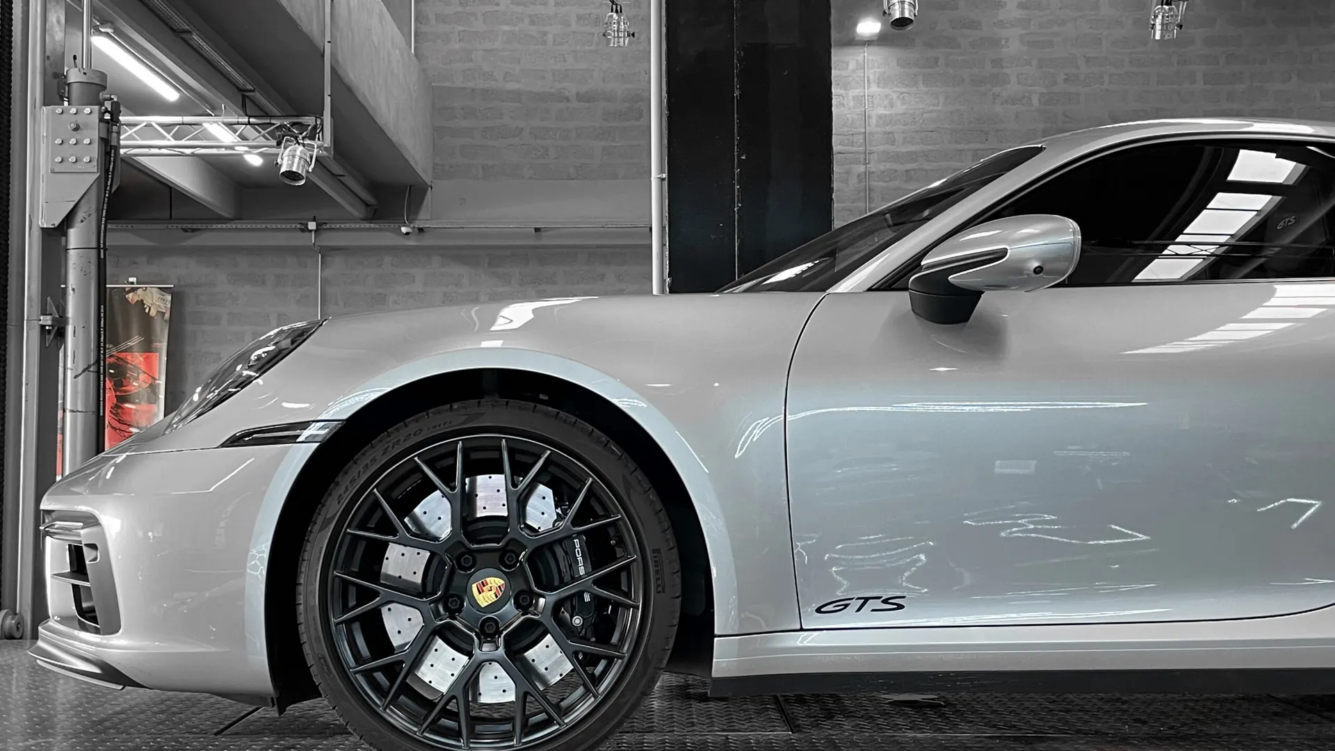 Porsche 992 — photo 37