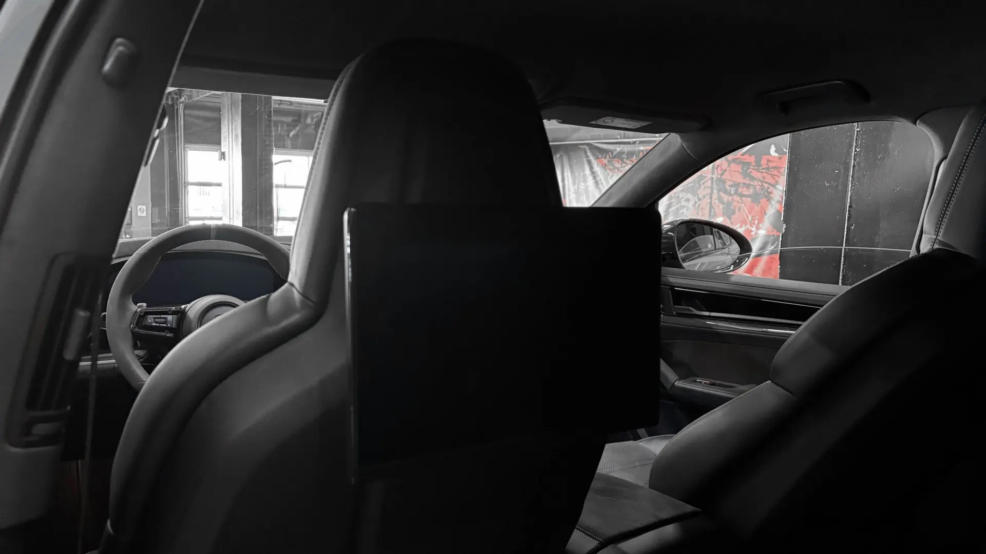 Porsche CAYENNE — photo 23