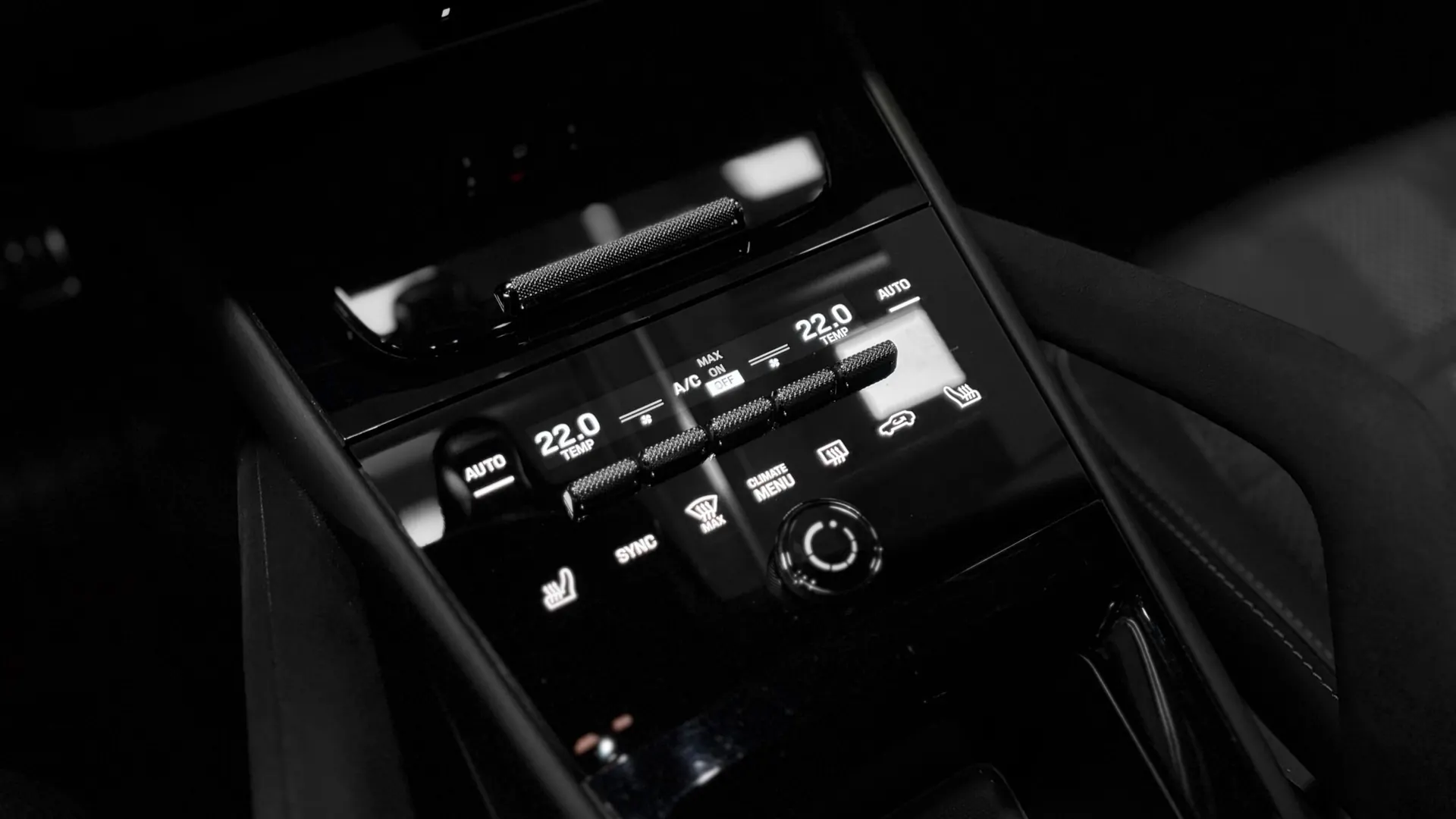 Porsche CAYENNE — photo 29