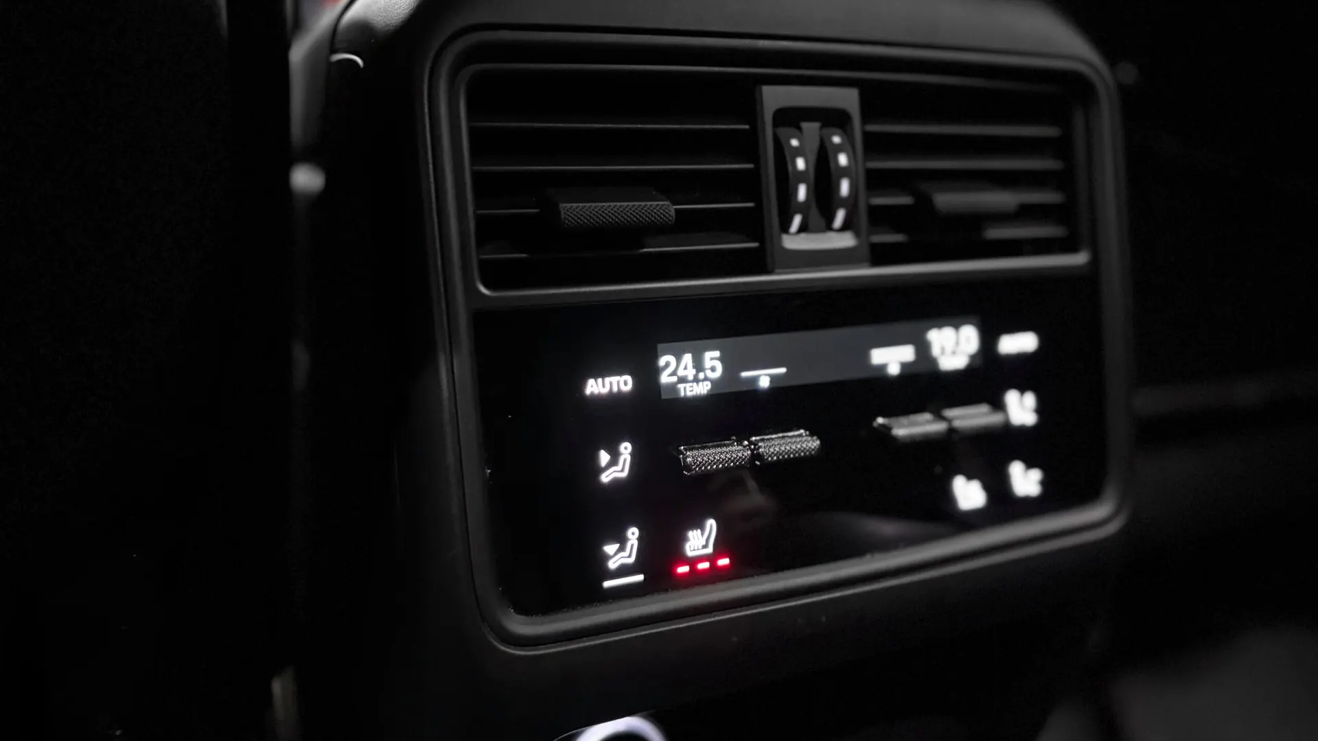 Porsche CAYENNE — photo 44