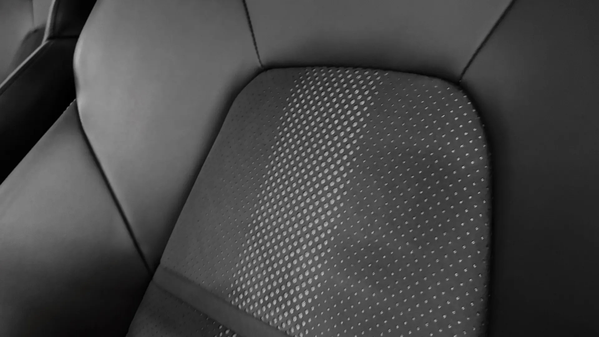 Porsche CAYENNE — photo 21