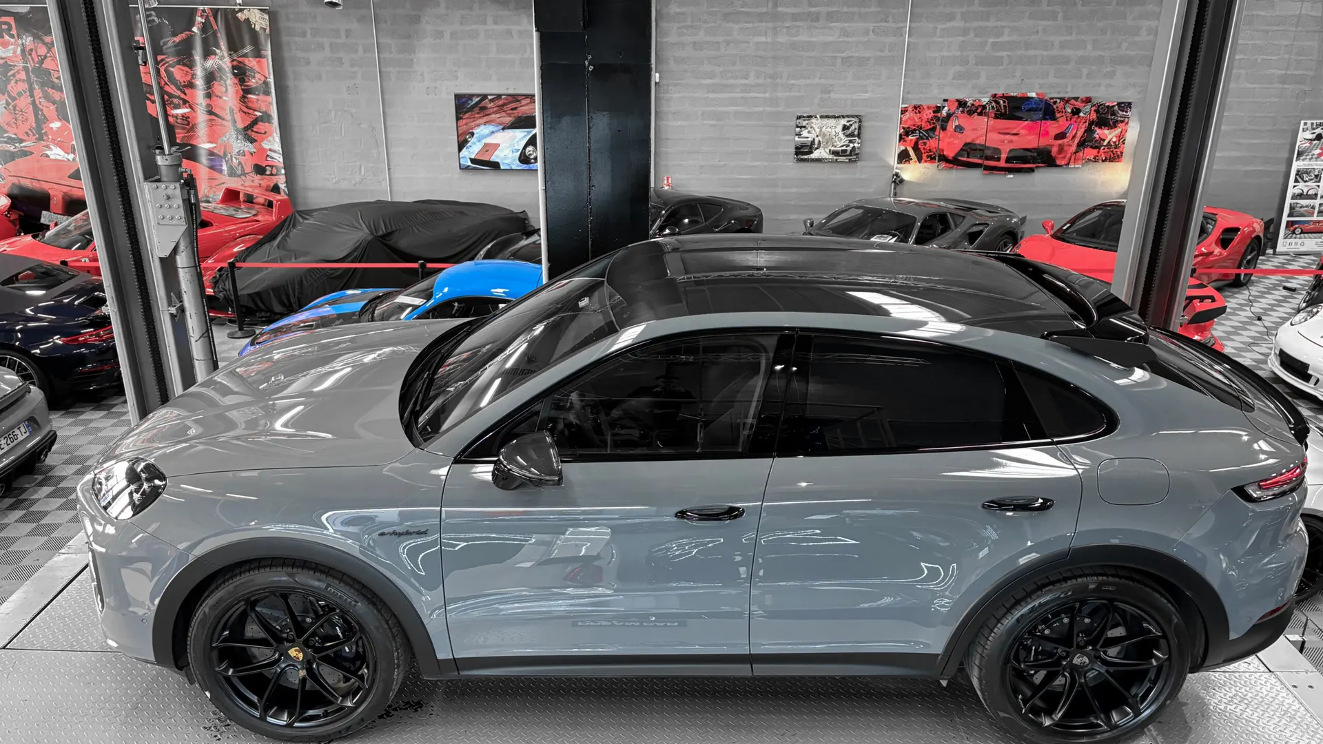 Porsche CAYENNE — photo 2