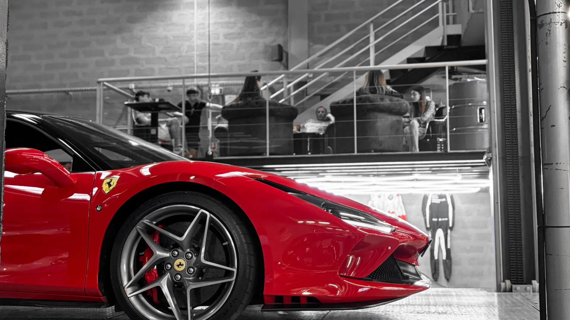 Ferrari F8 — photo 35