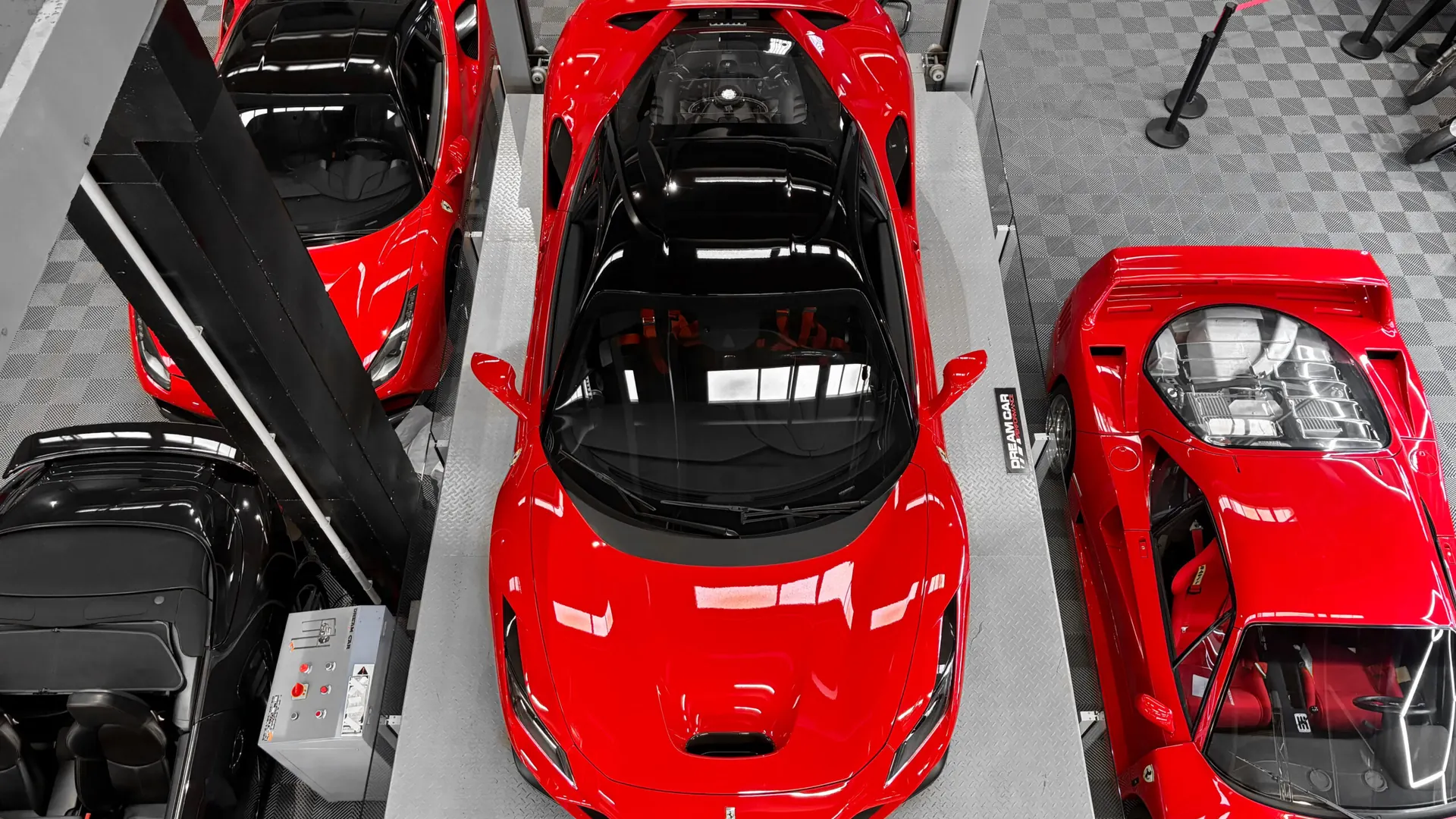 Ferrari F8 — photo 7