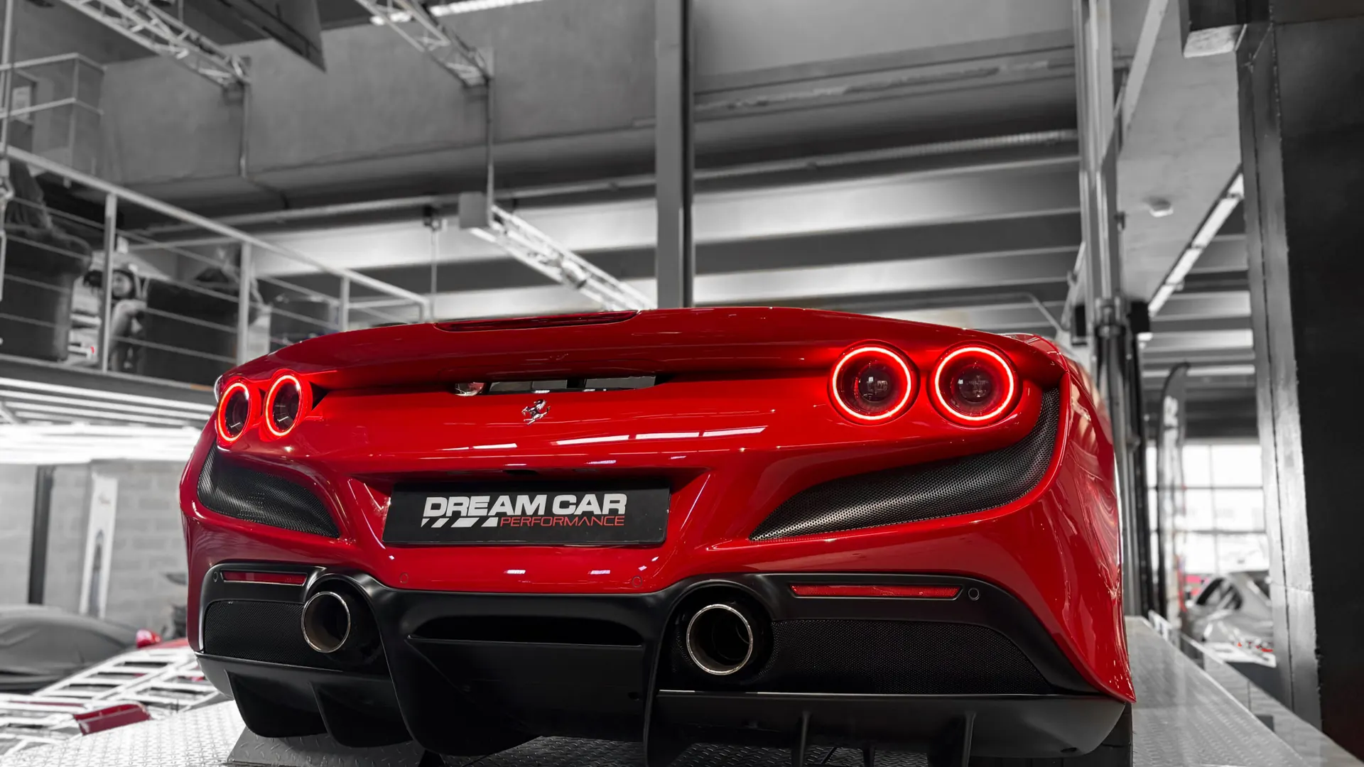Ferrari F8 — photo 6