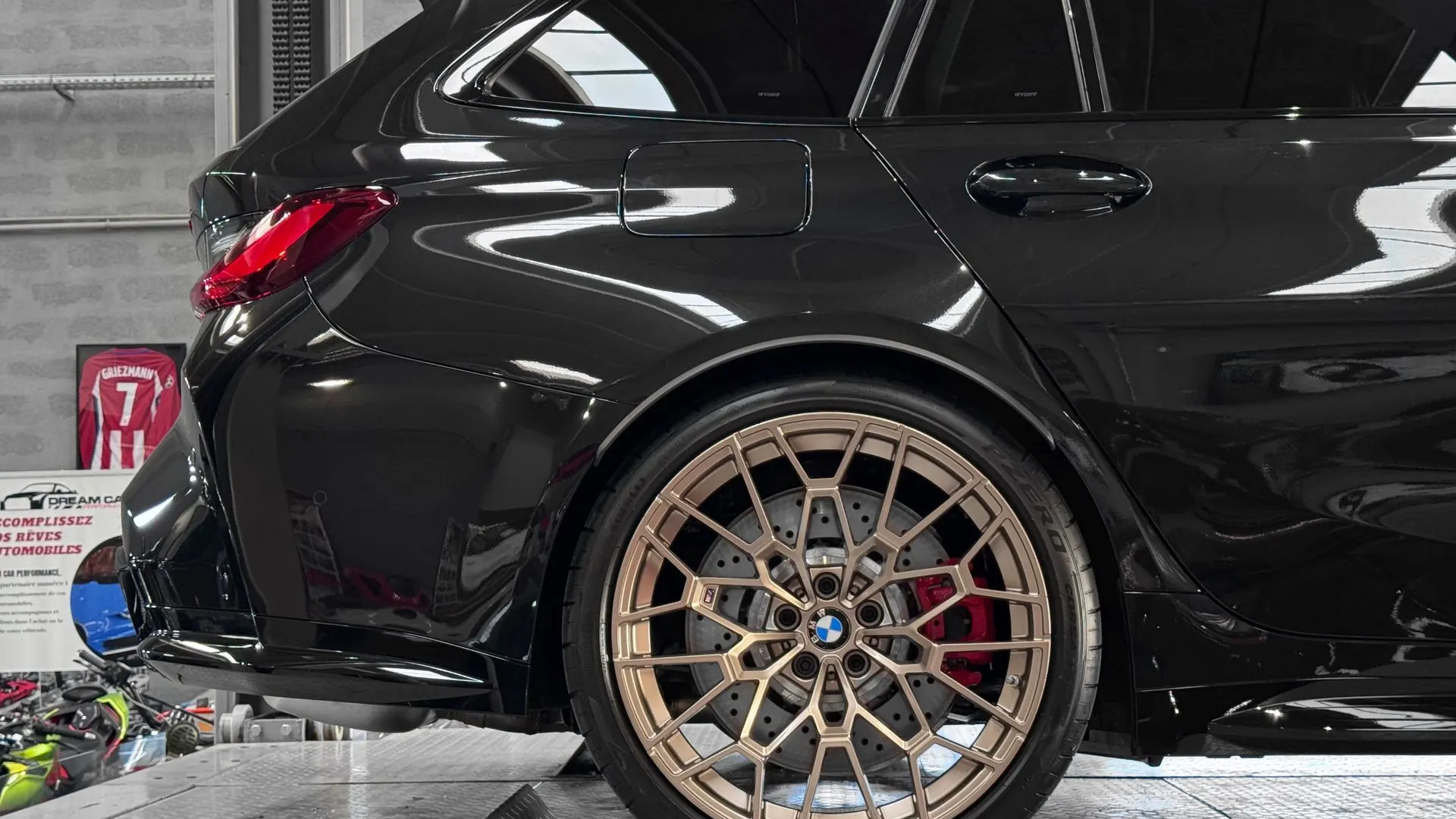 BMW M3 — photo 8