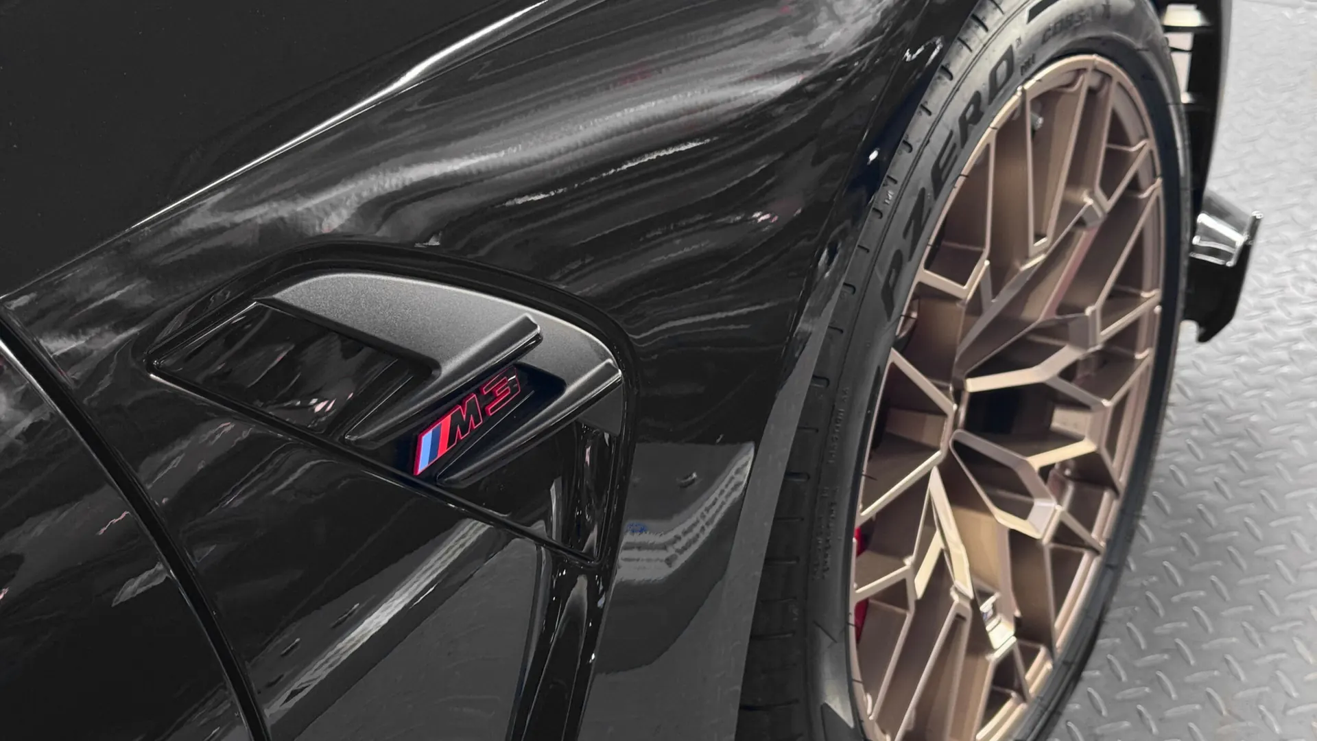 BMW M3 — photo 36