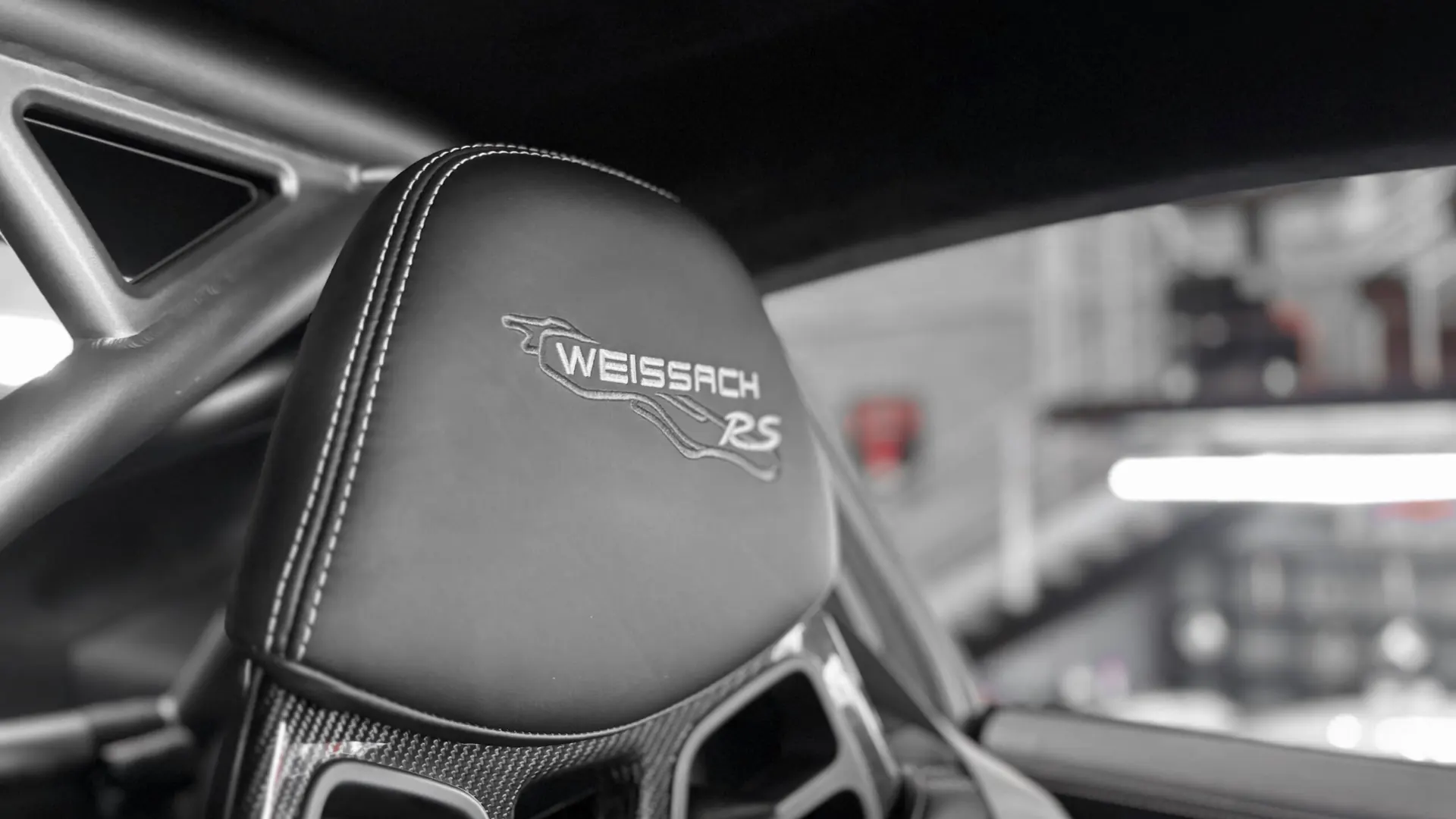 Porsche 991 — photo 18