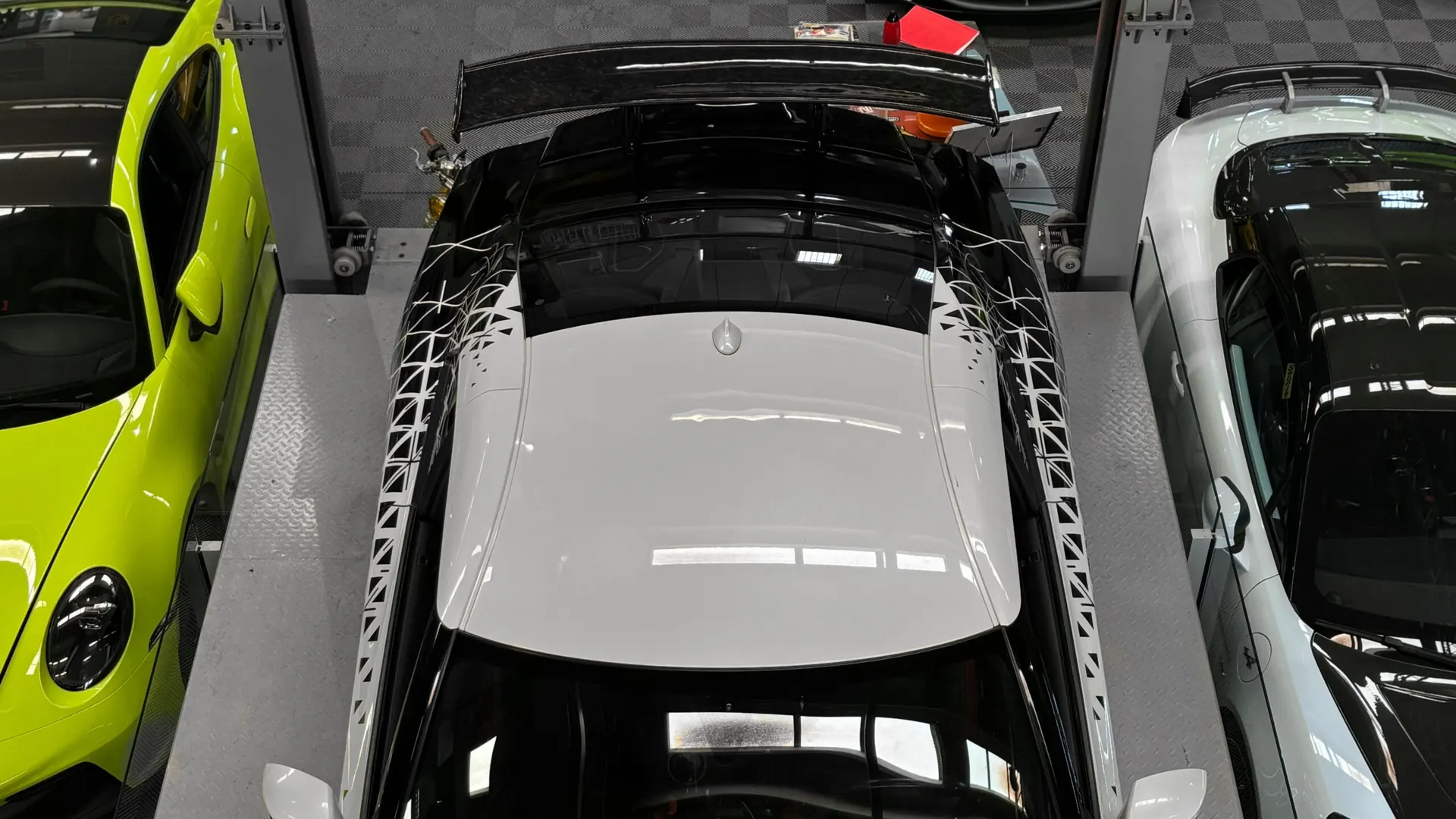 Nissan GT-R — photo 10