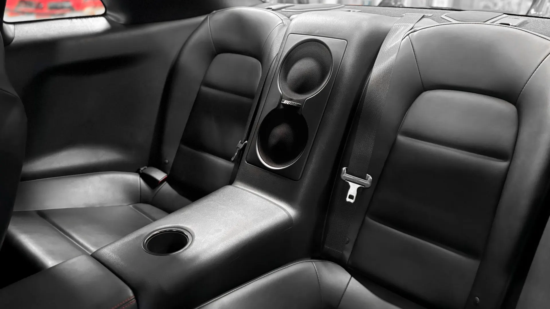 Nissan GT-R — photo 43