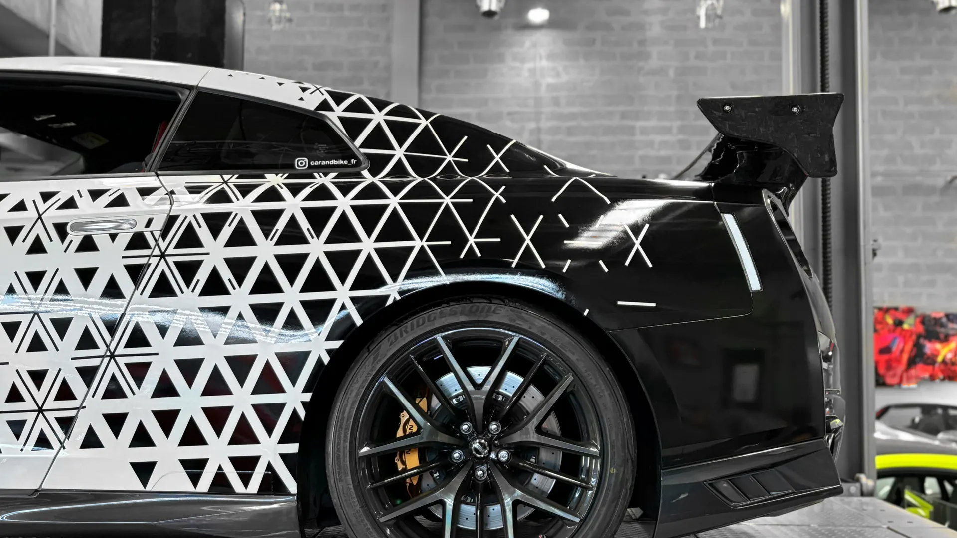 Nissan GT-R — photo 21