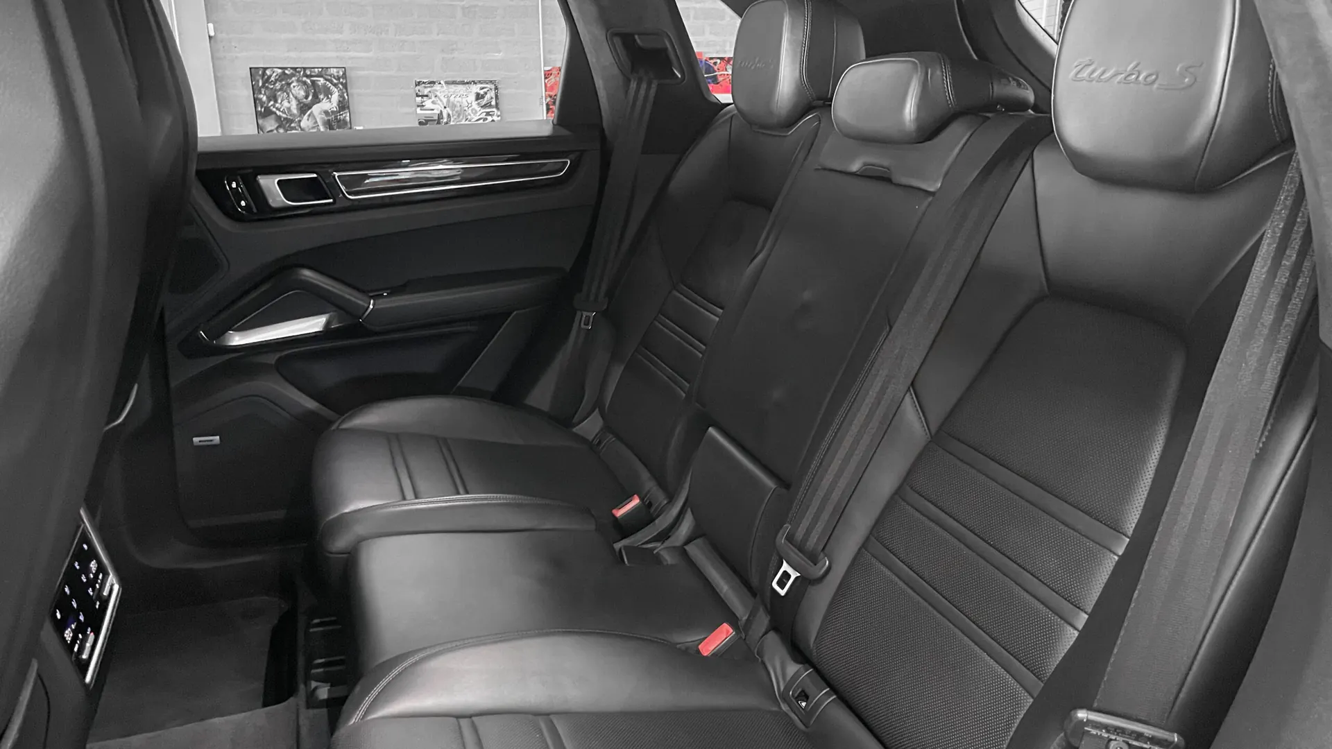 Porsche Cayenne — photo 36