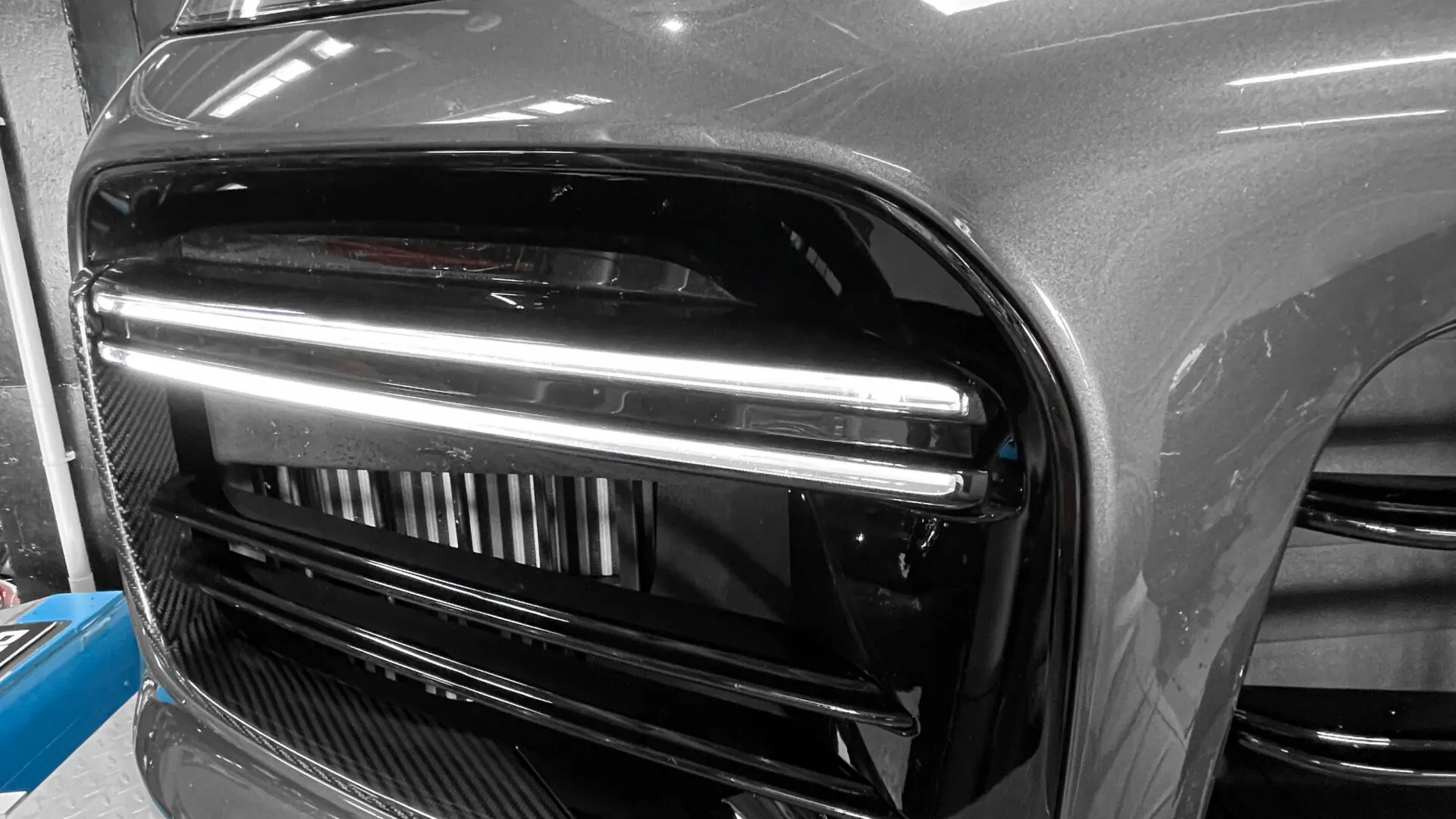 Porsche Cayenne — photo 21