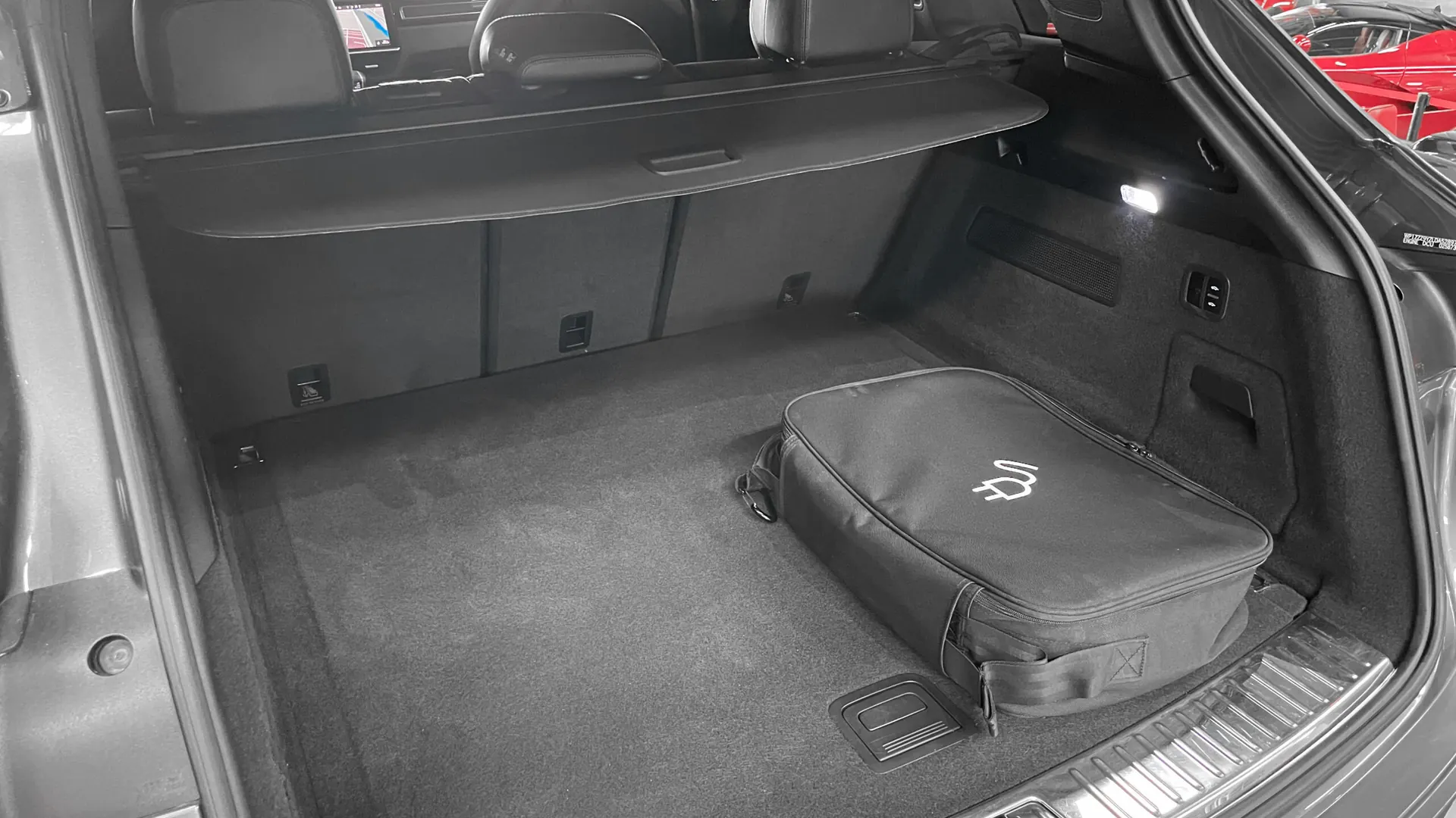 Porsche Cayenne — photo 34