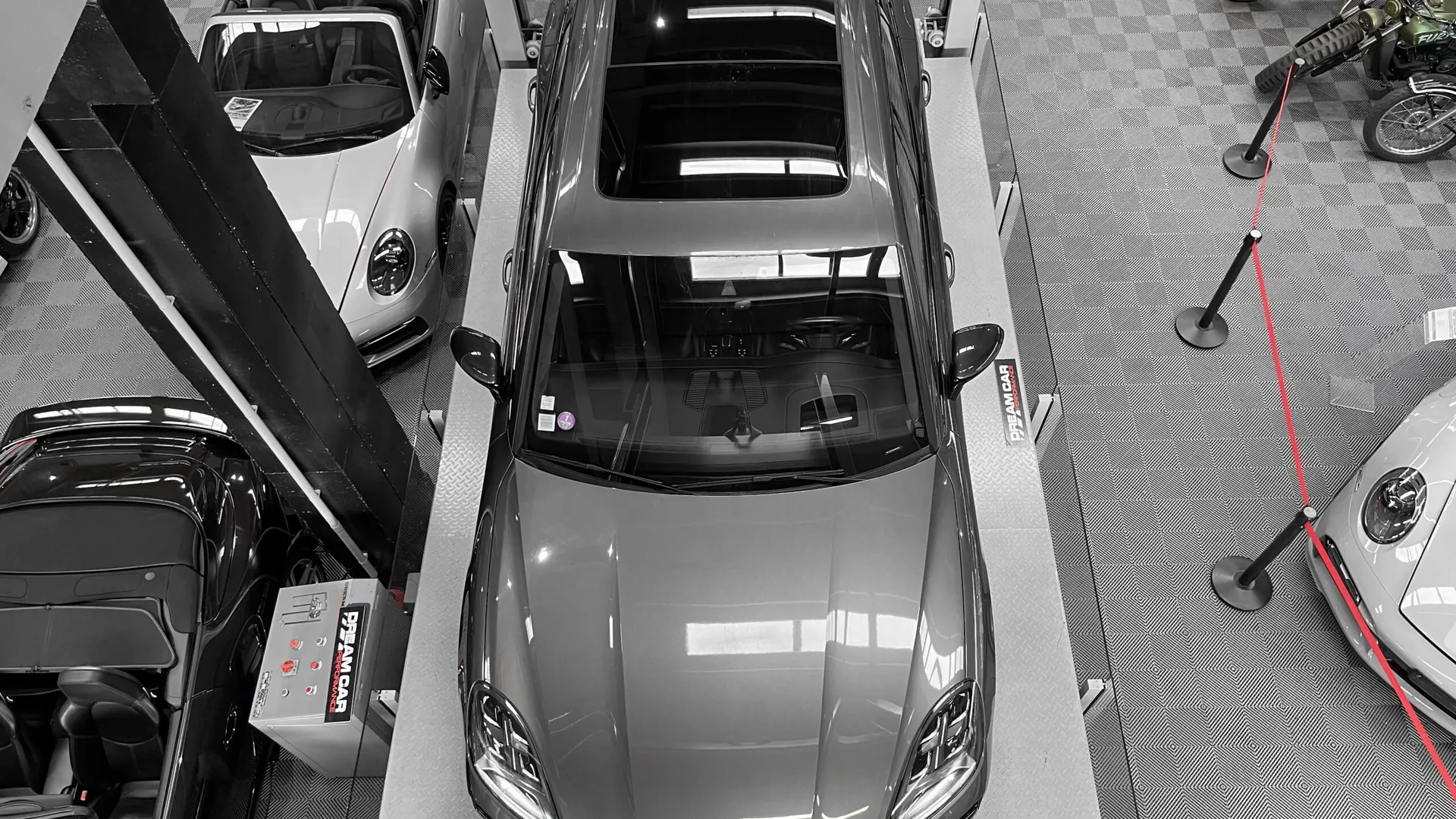 Porsche Cayenne — photo 20