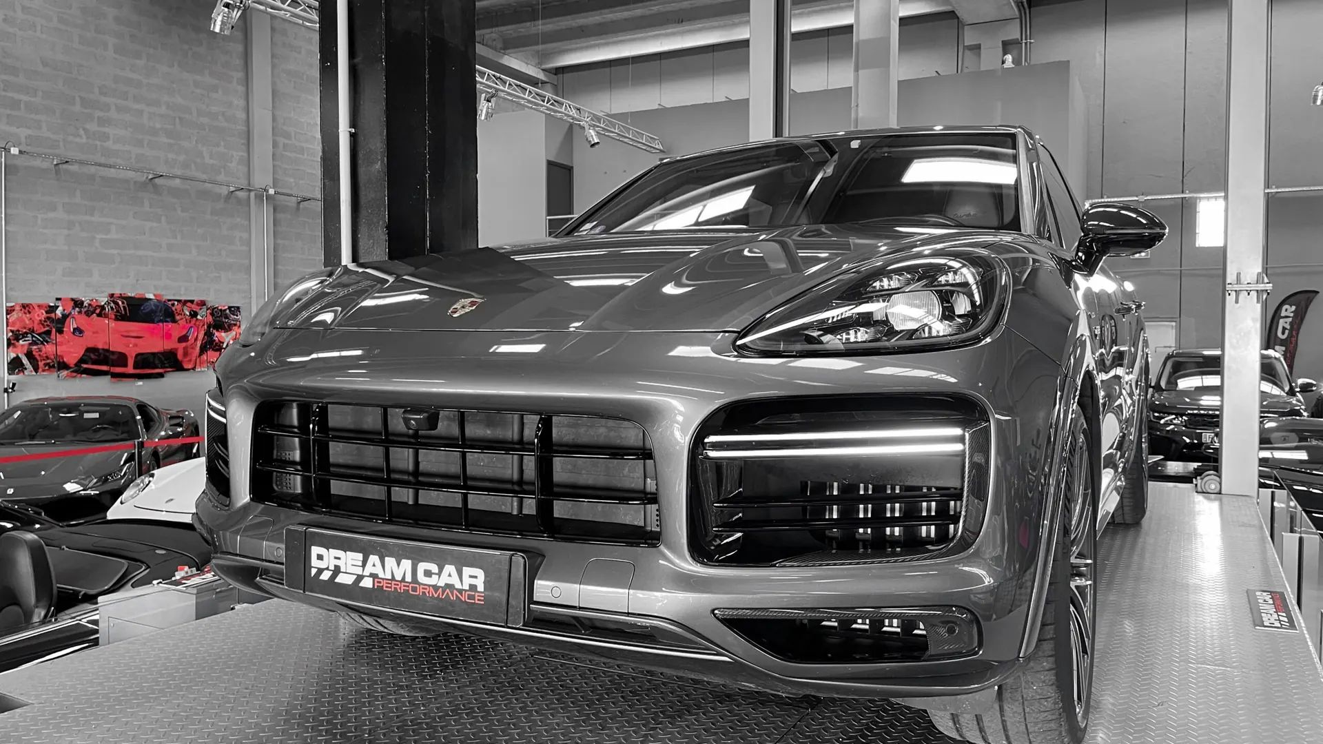 Porsche Cayenne — photo 5