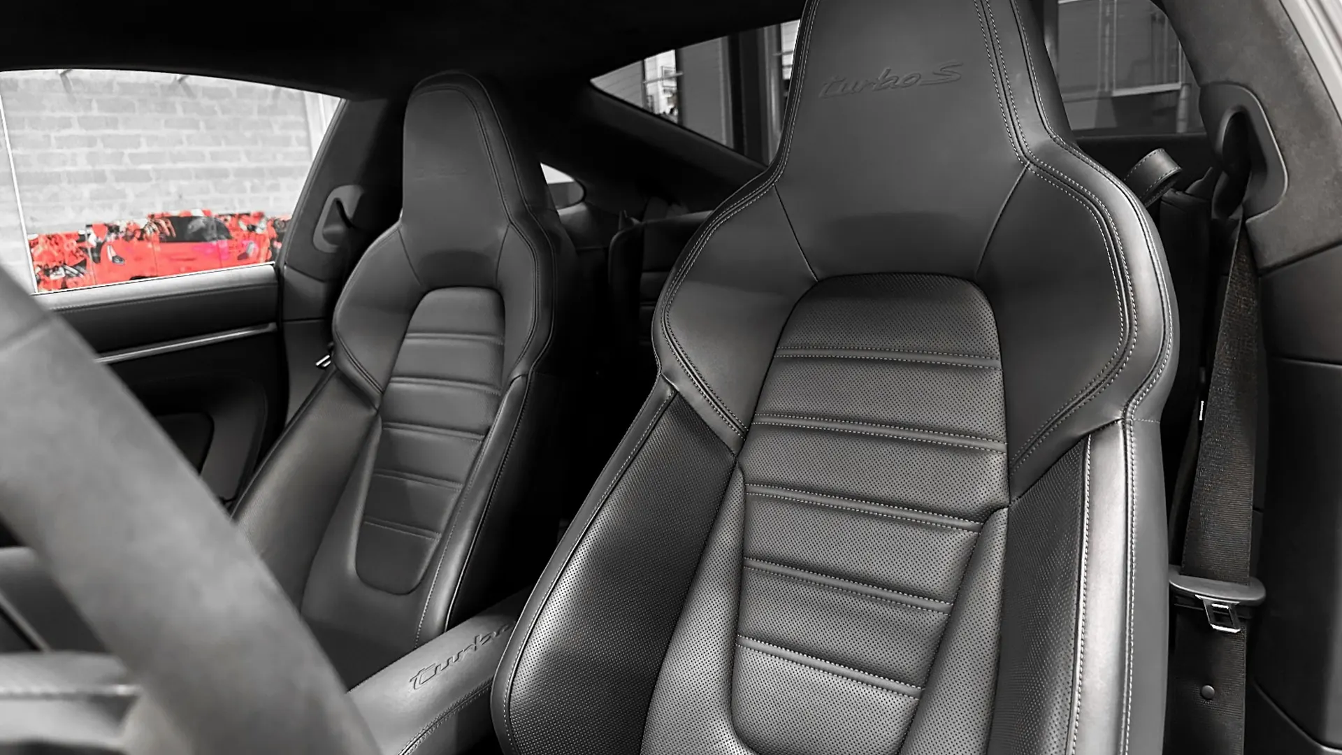 Porsche 992 — photo 13