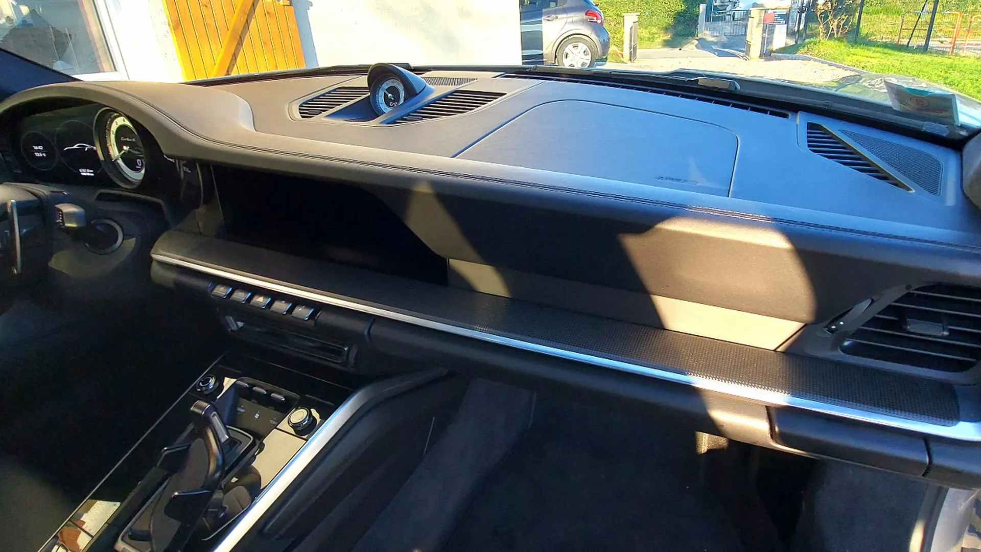 Porsche 992 — photo 15