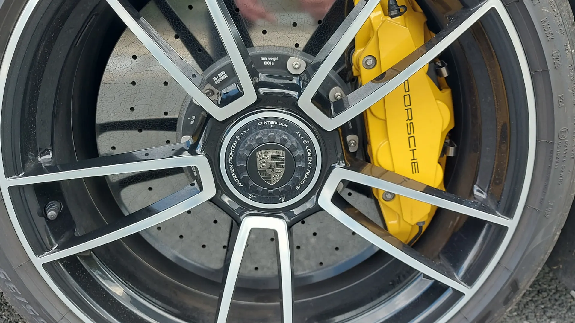 Porsche 992 — photo 18