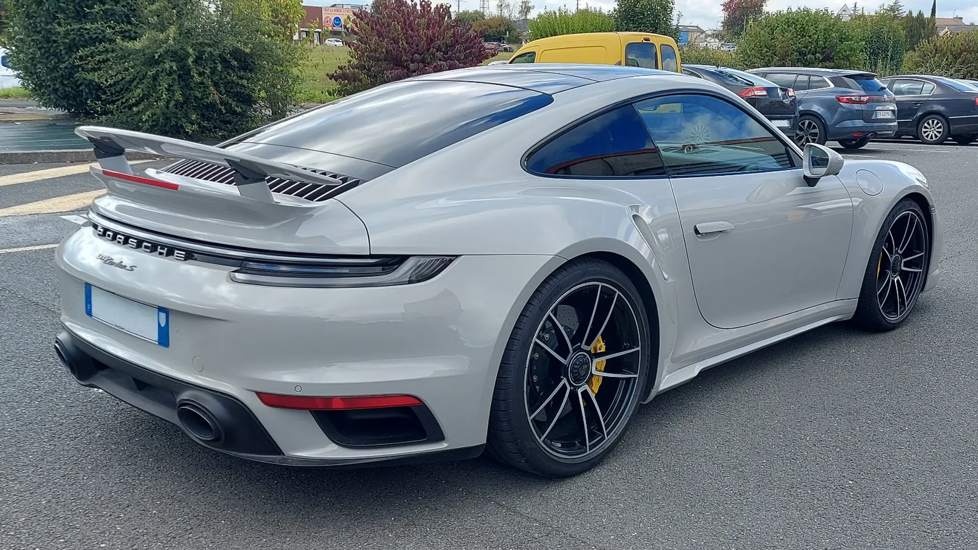 Porsche 992 — photo 11