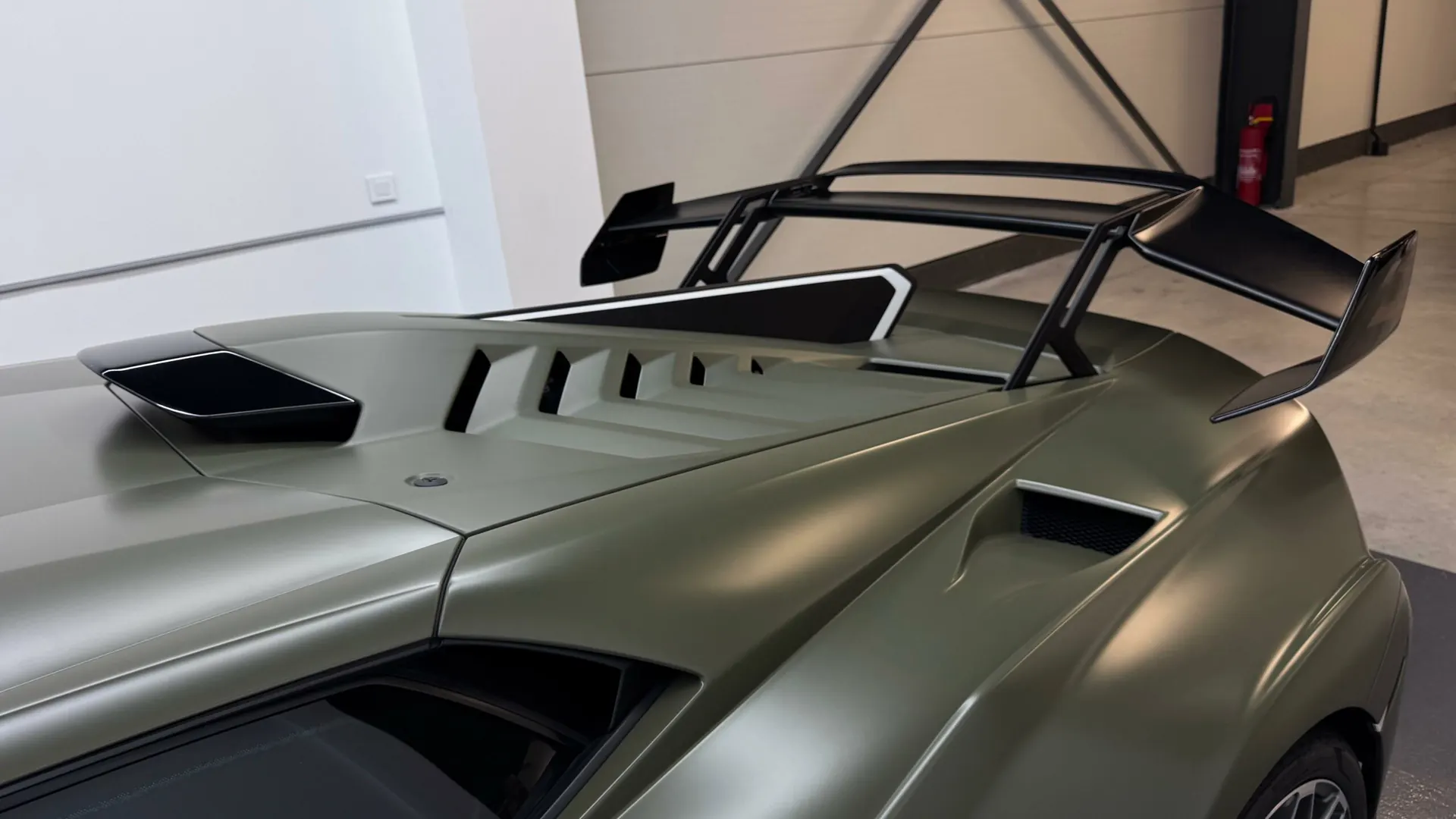 Lamborghini Huracan — photo 27