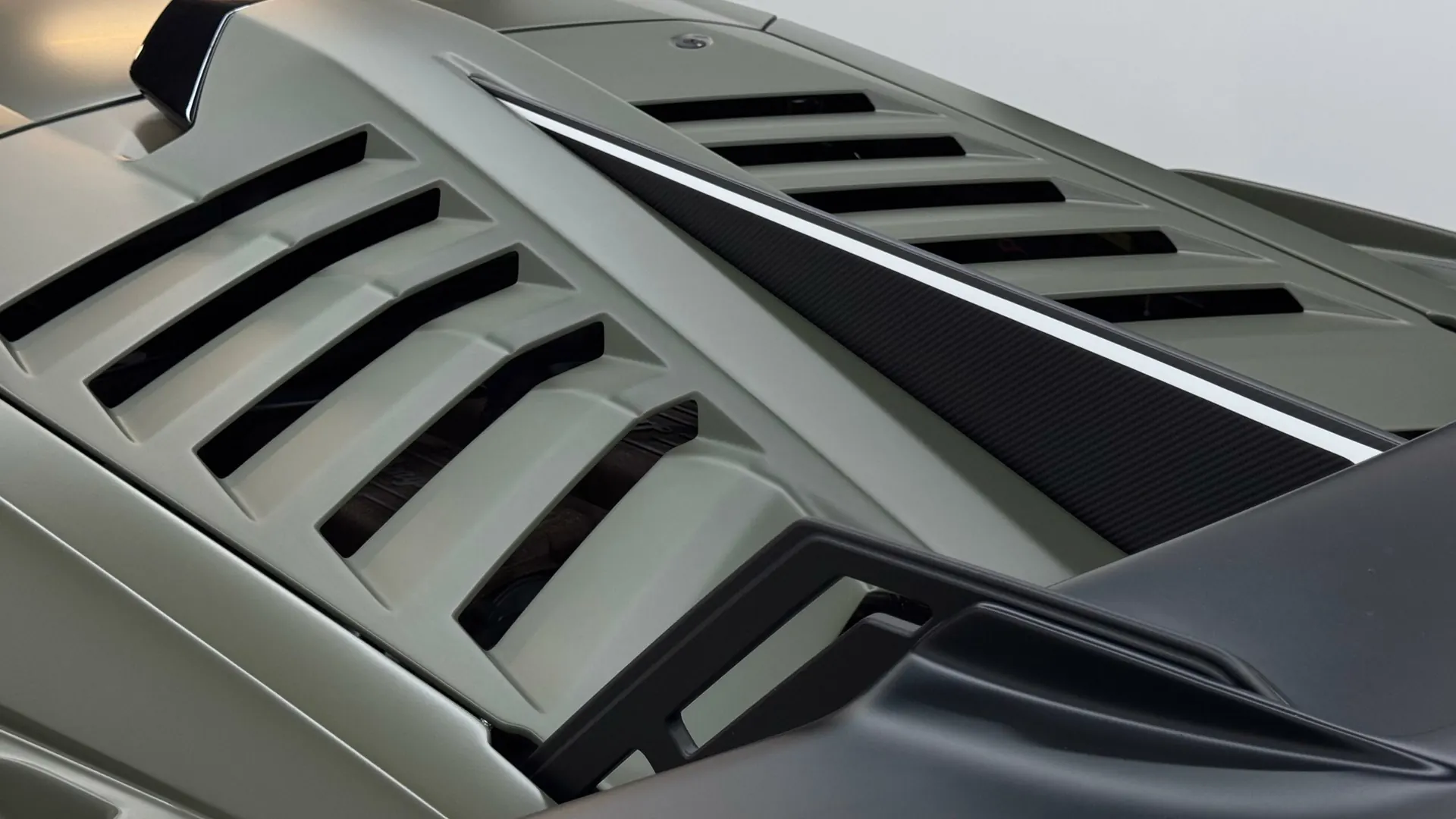 Lamborghini Huracan — photo 25