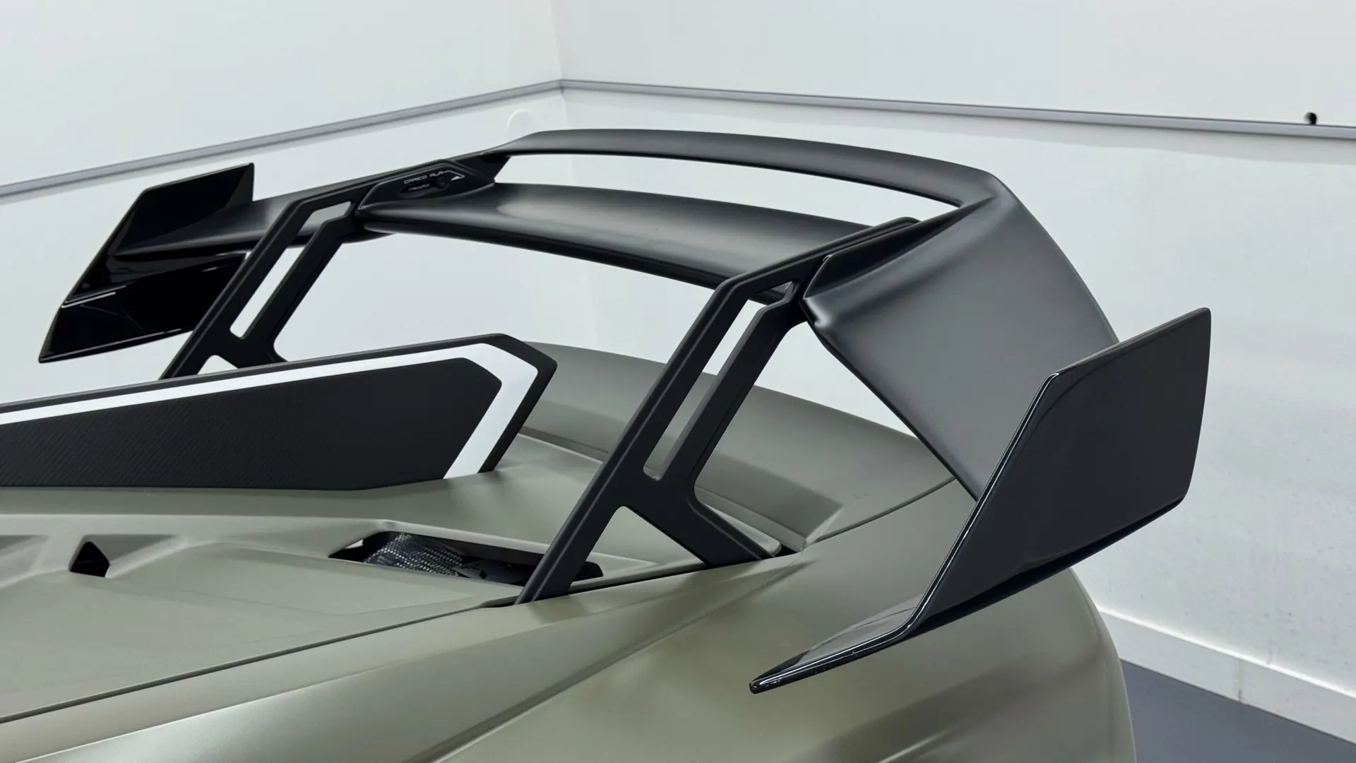 Lamborghini Huracan — photo 16