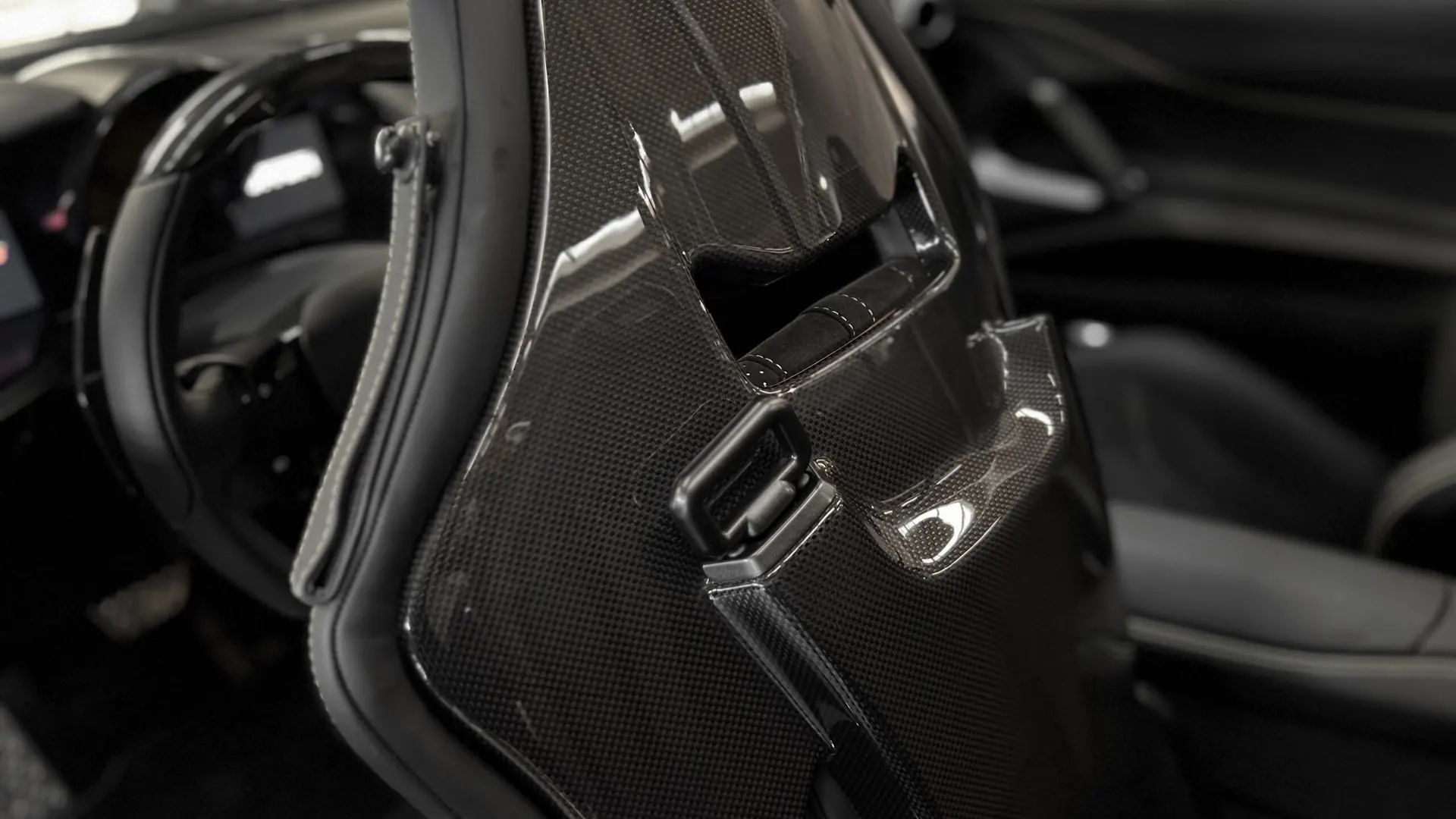 Ferrari 812 — photo 31