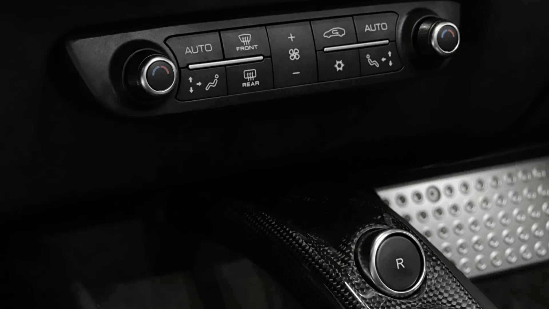 Ferrari 812 — photo 40