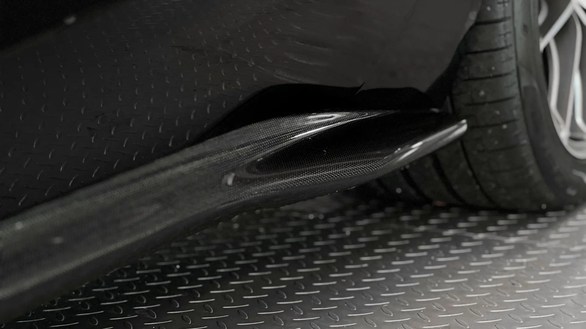 Ferrari 812 — photo 26