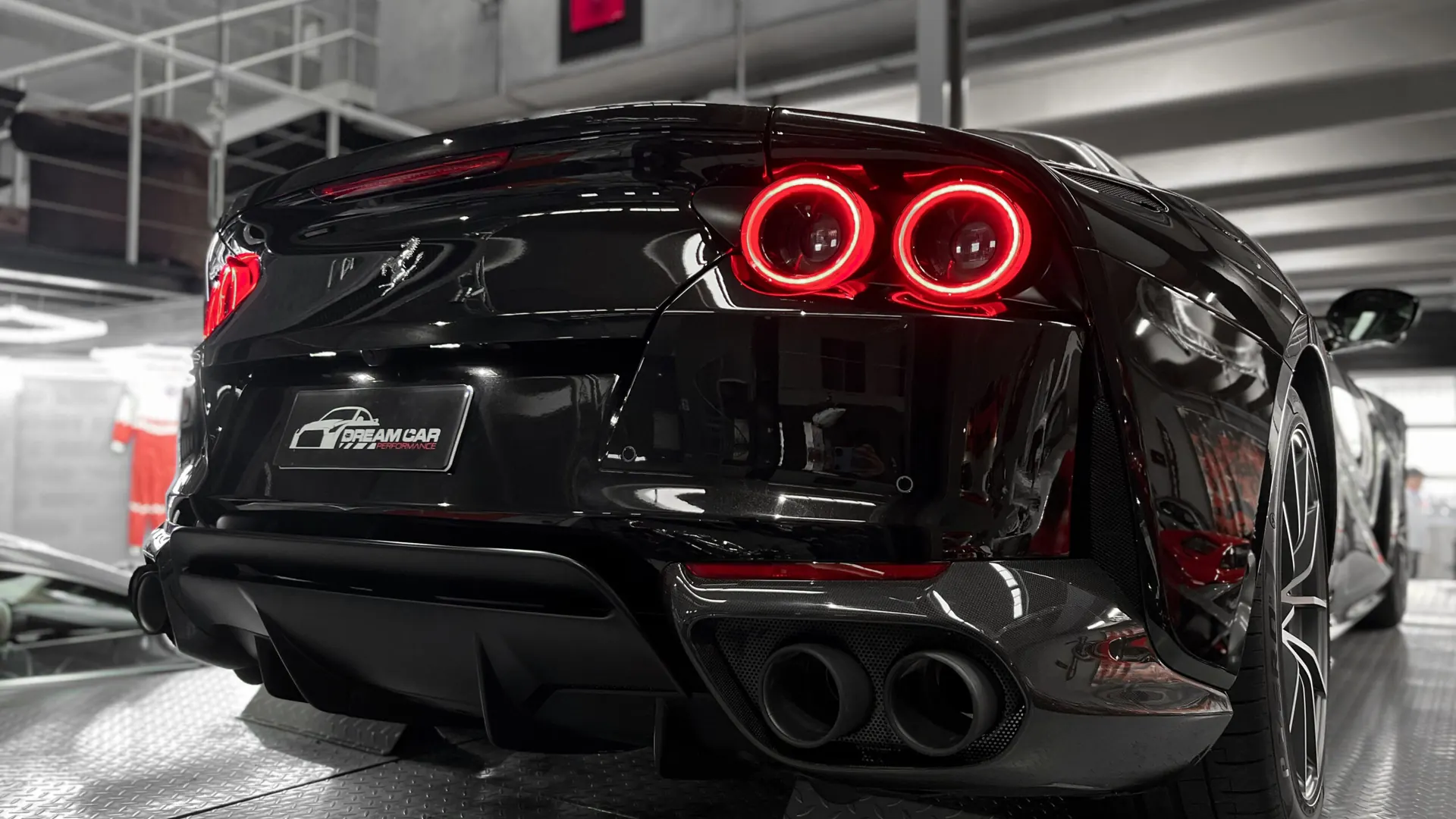 Ferrari 812 — photo 13
