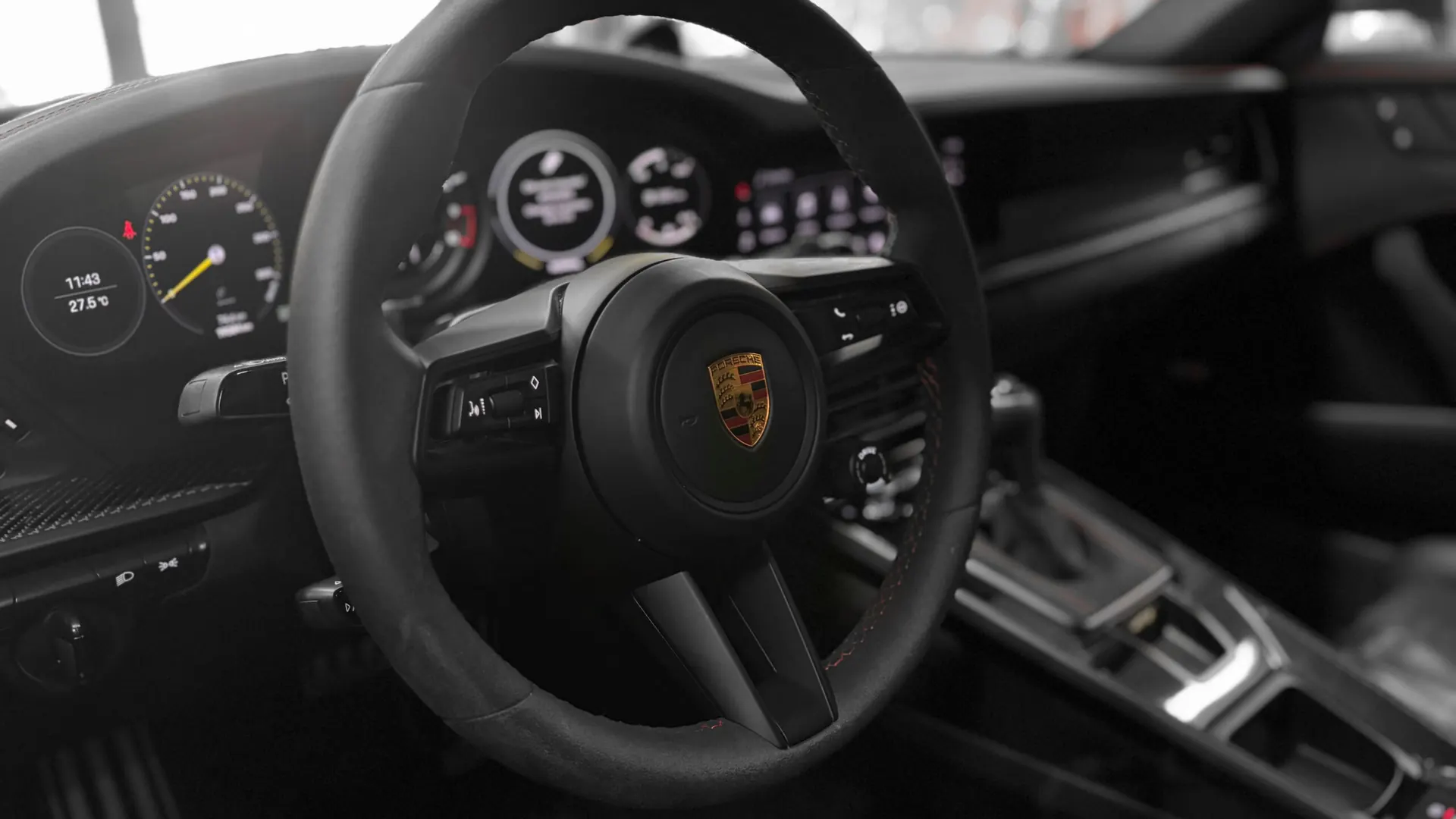 Porsche 992 — photo 29