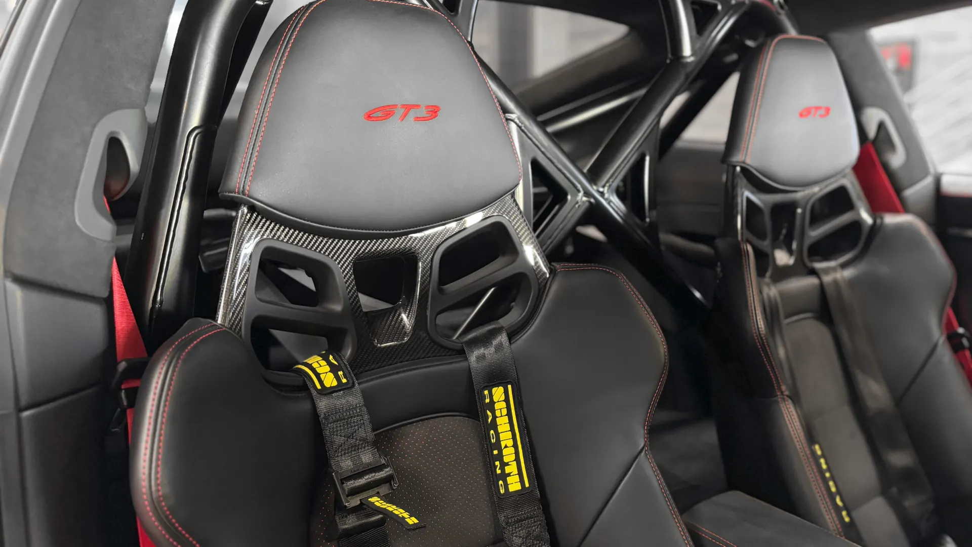 Porsche 992 — photo 36