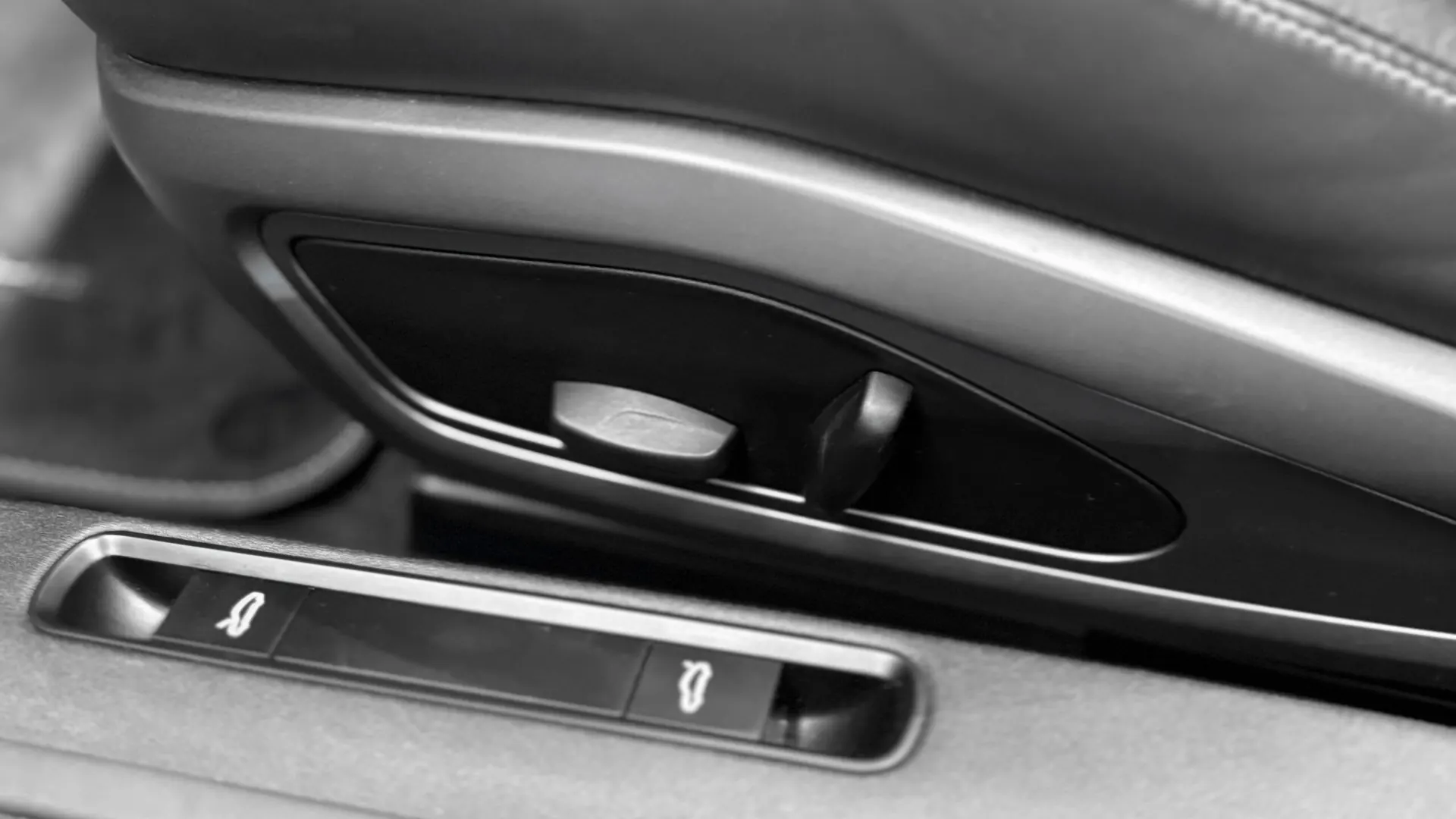Porsche 992 — photo 29