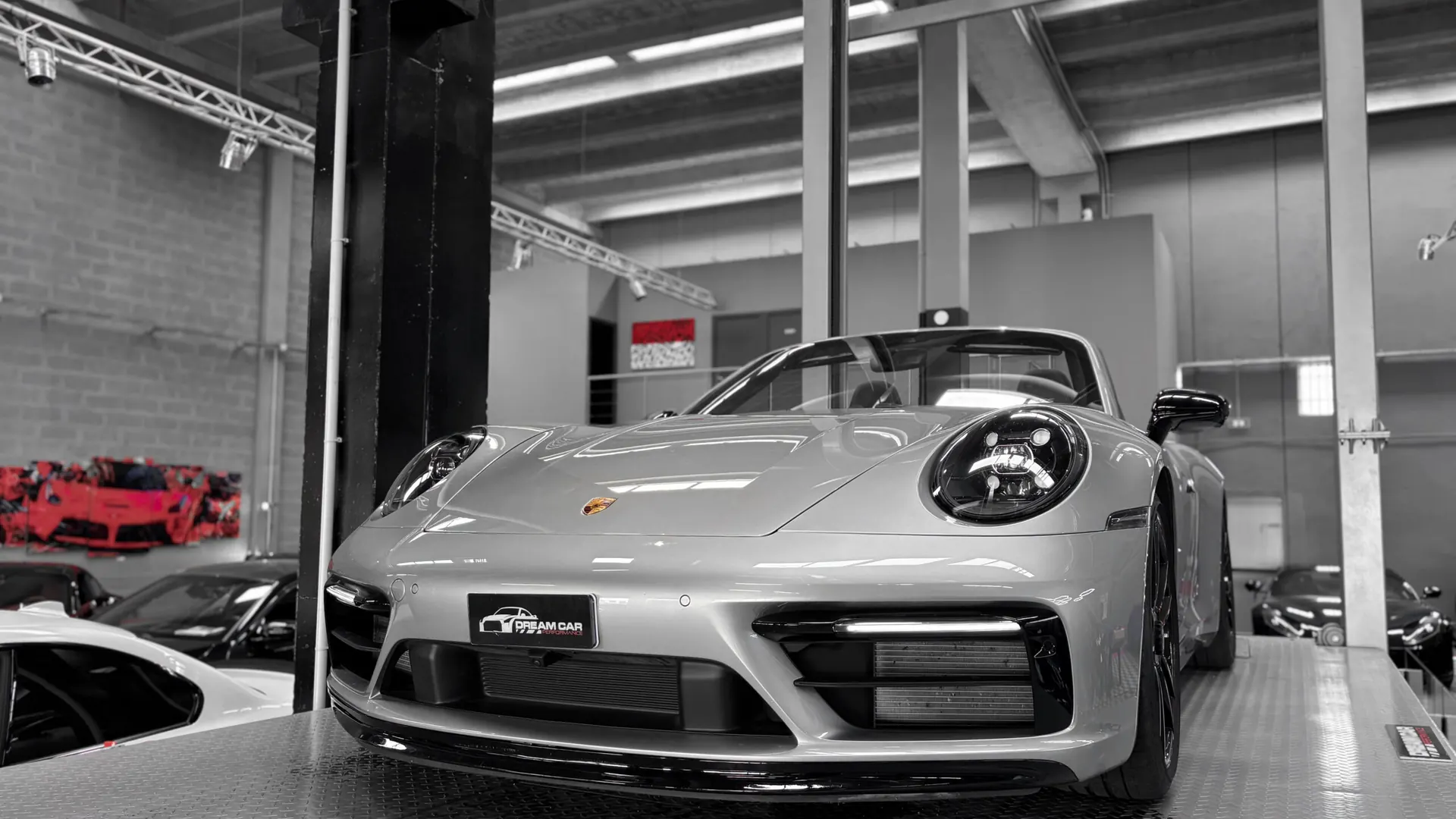 Porsche 992 — photo 10