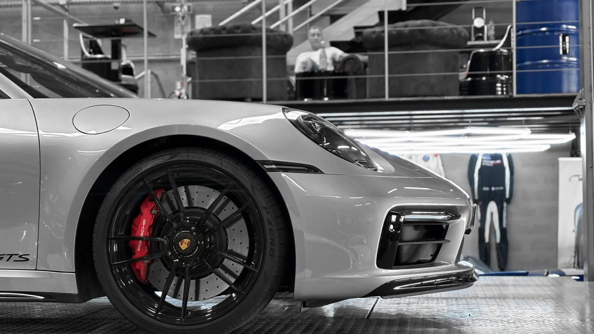Porsche 992 — photo 21