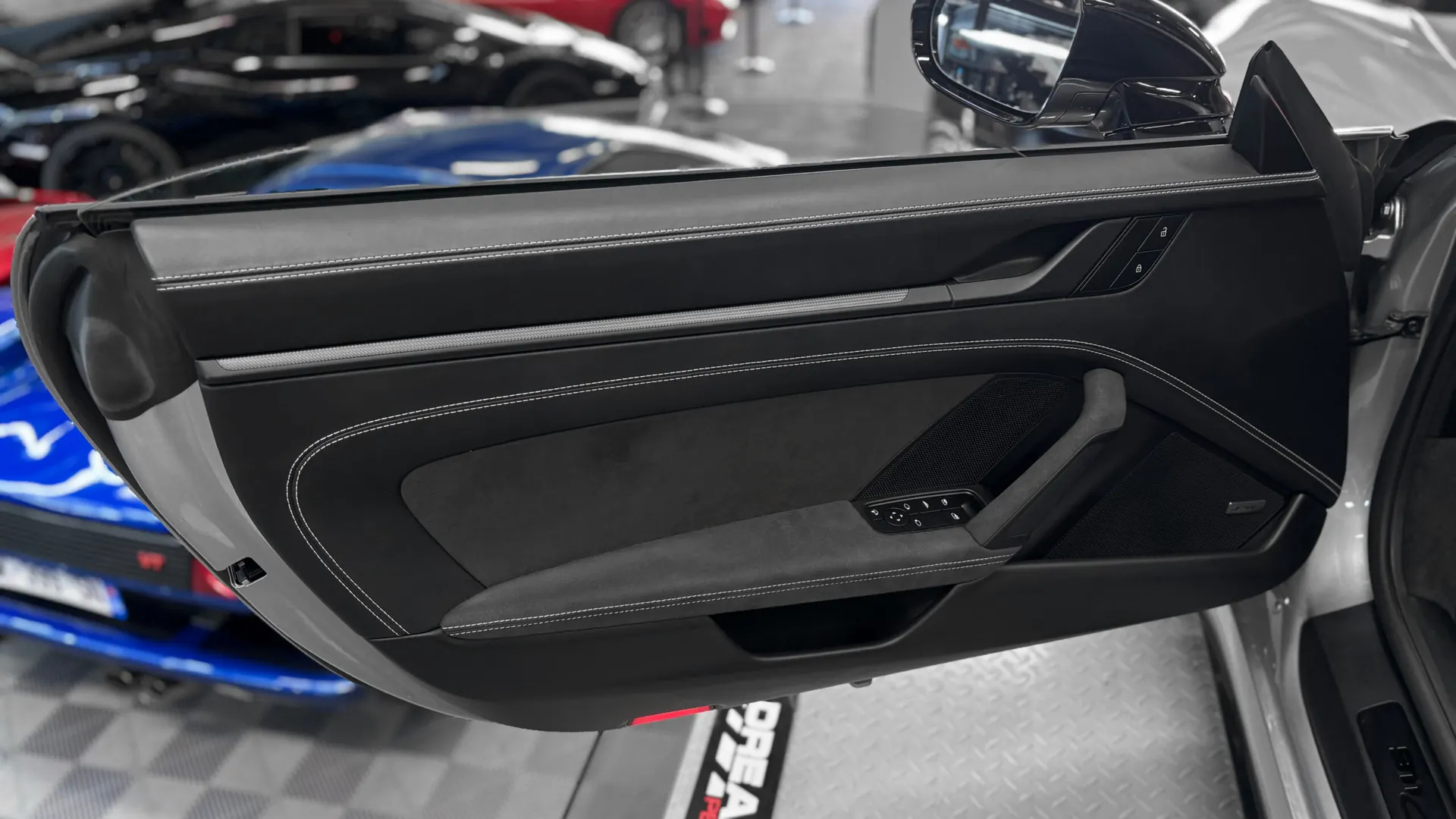 Porsche 992 — photo 26