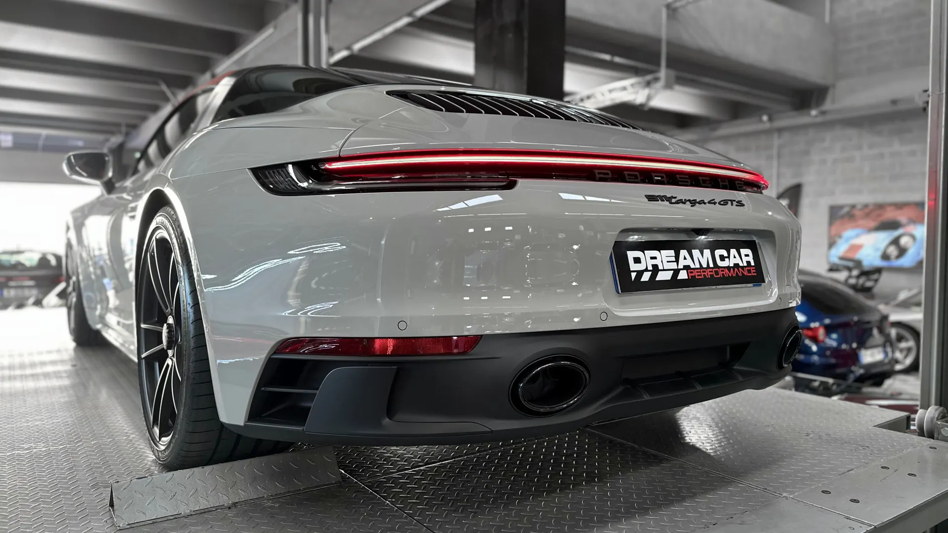 Porsche 992 — photo 2