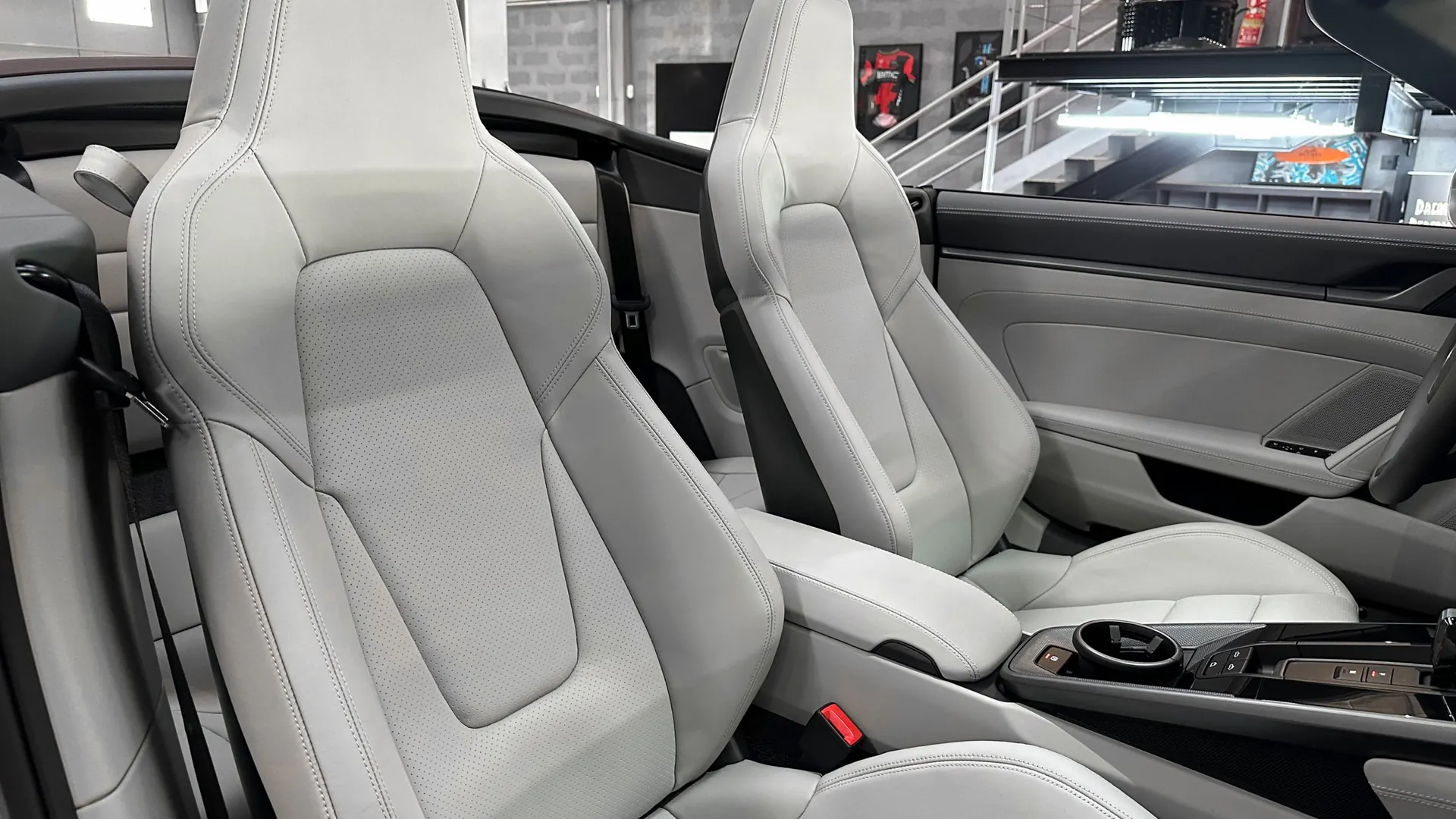 Porsche 992 — photo 5
