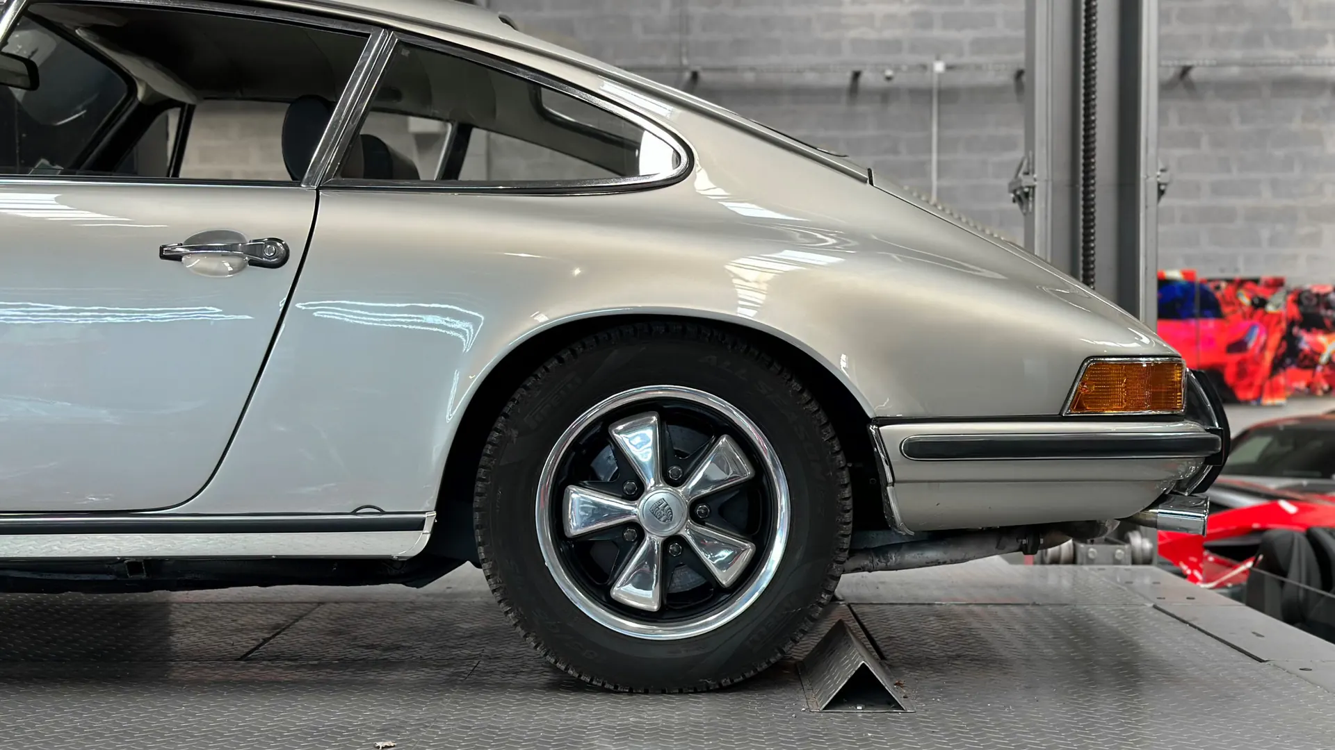Porsche 911 — photo 2