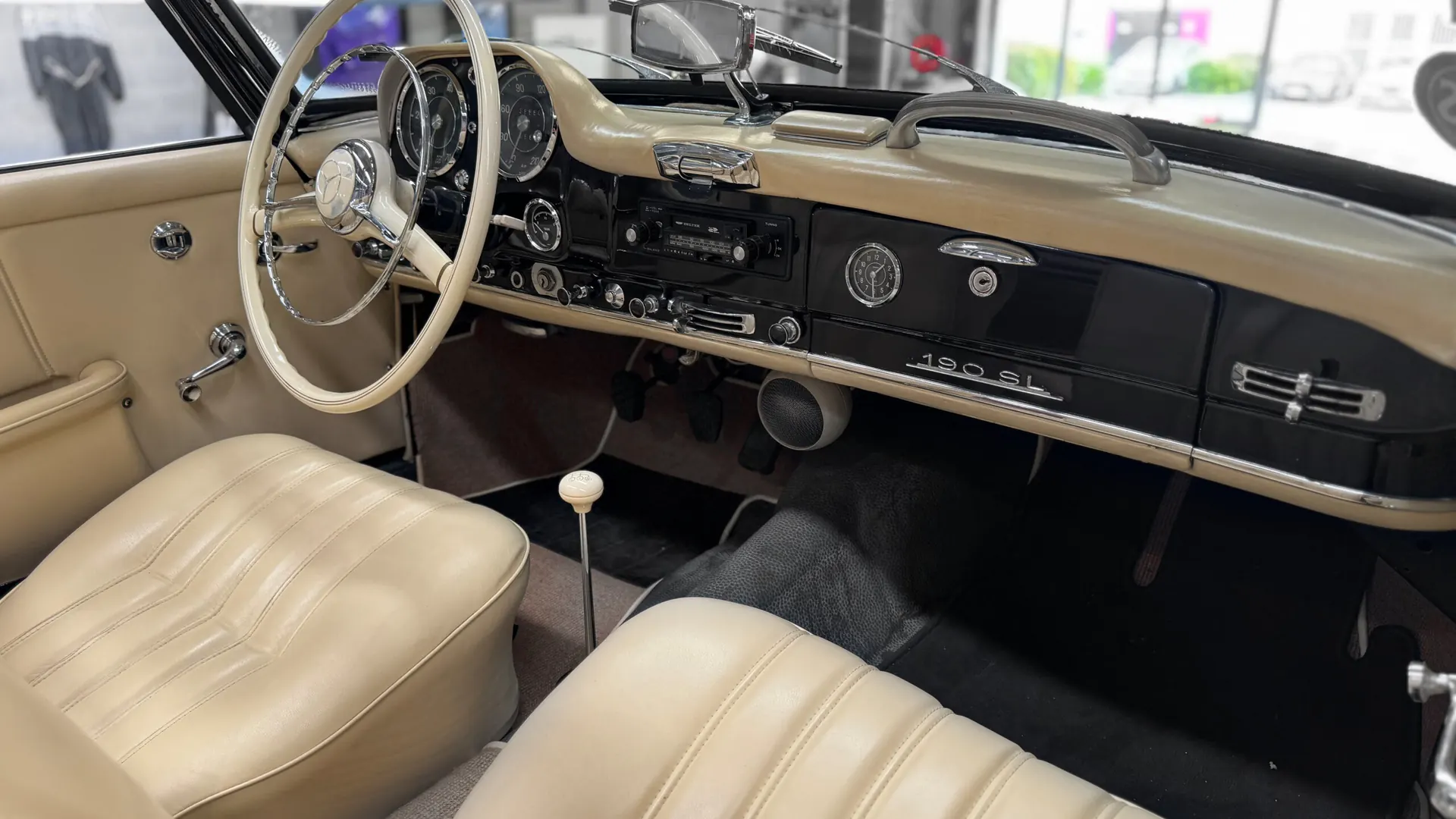 Mercedes -Benz — photo 37