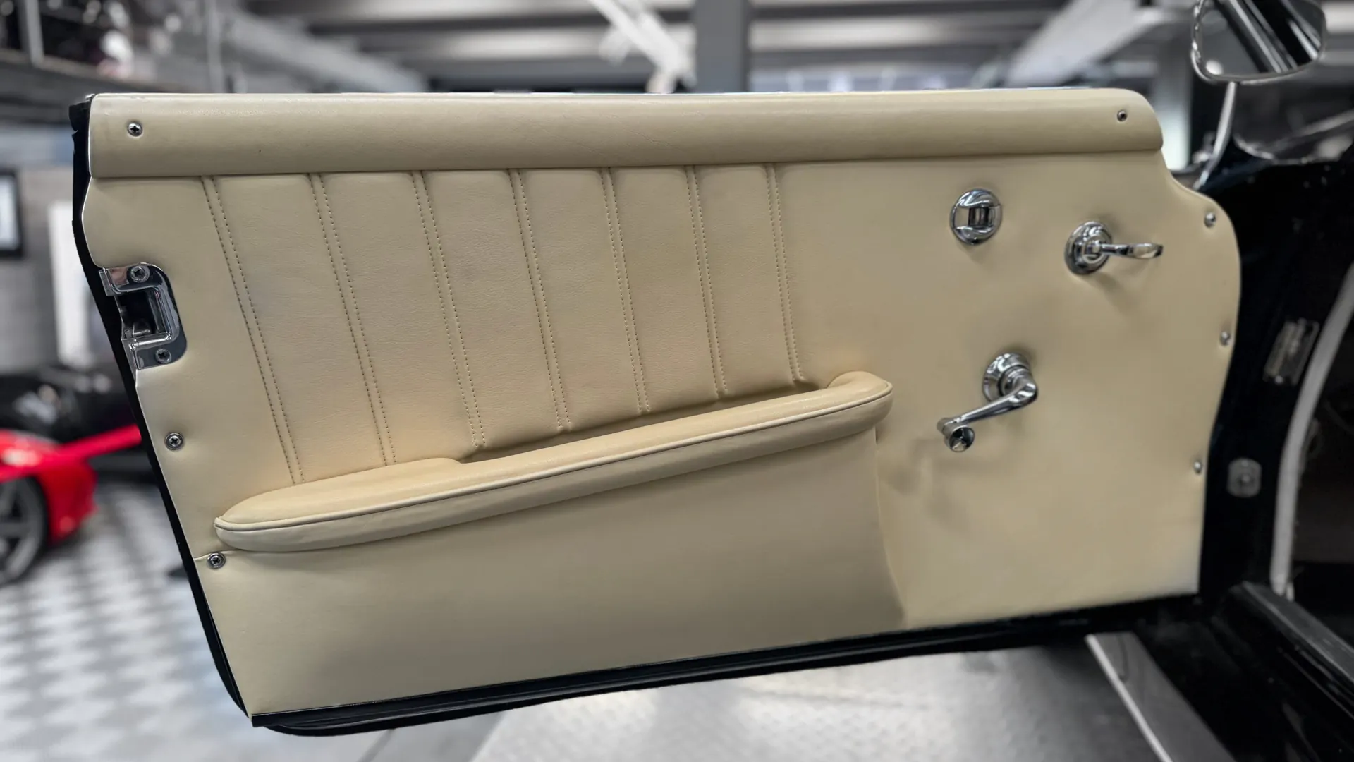 Mercedes -Benz — photo 31