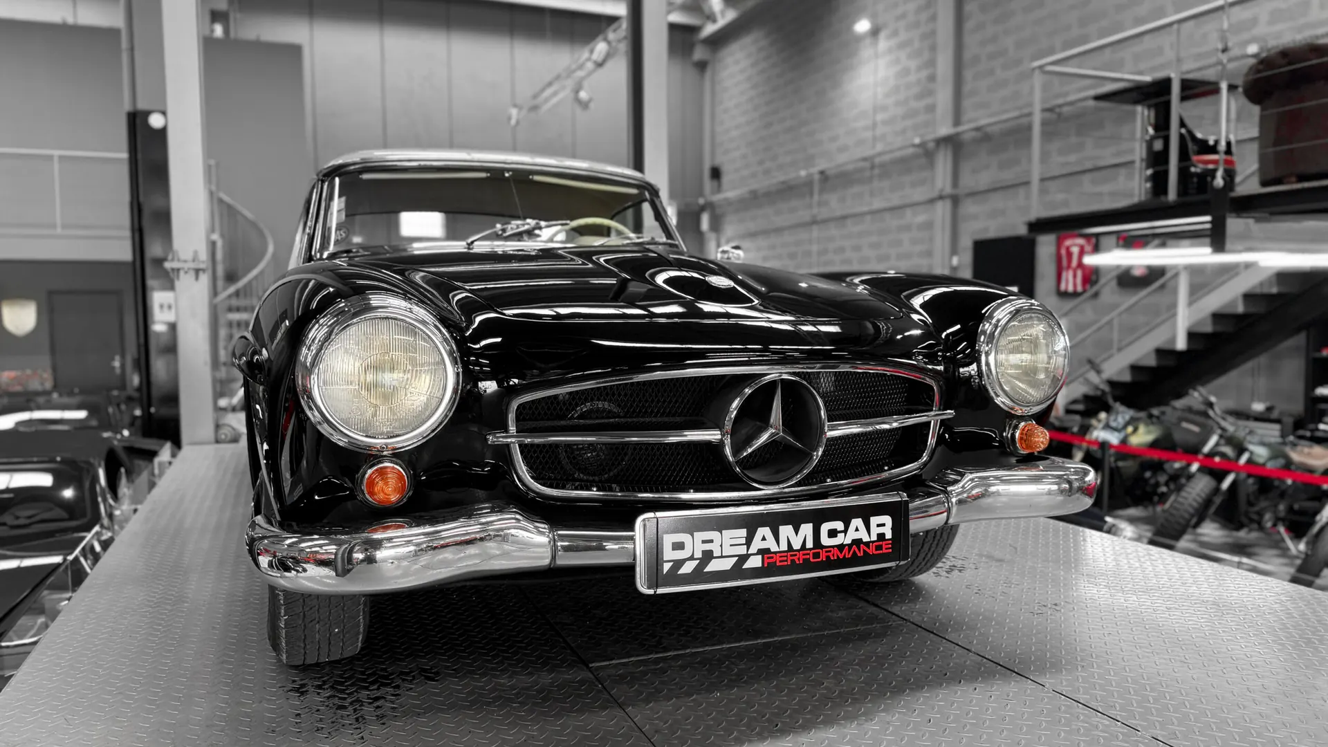 Mercedes -Benz — photo 5